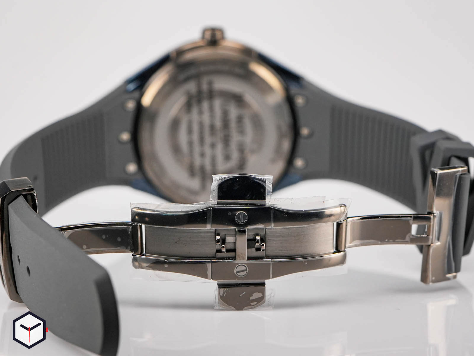 accutron-dna-6.jpg