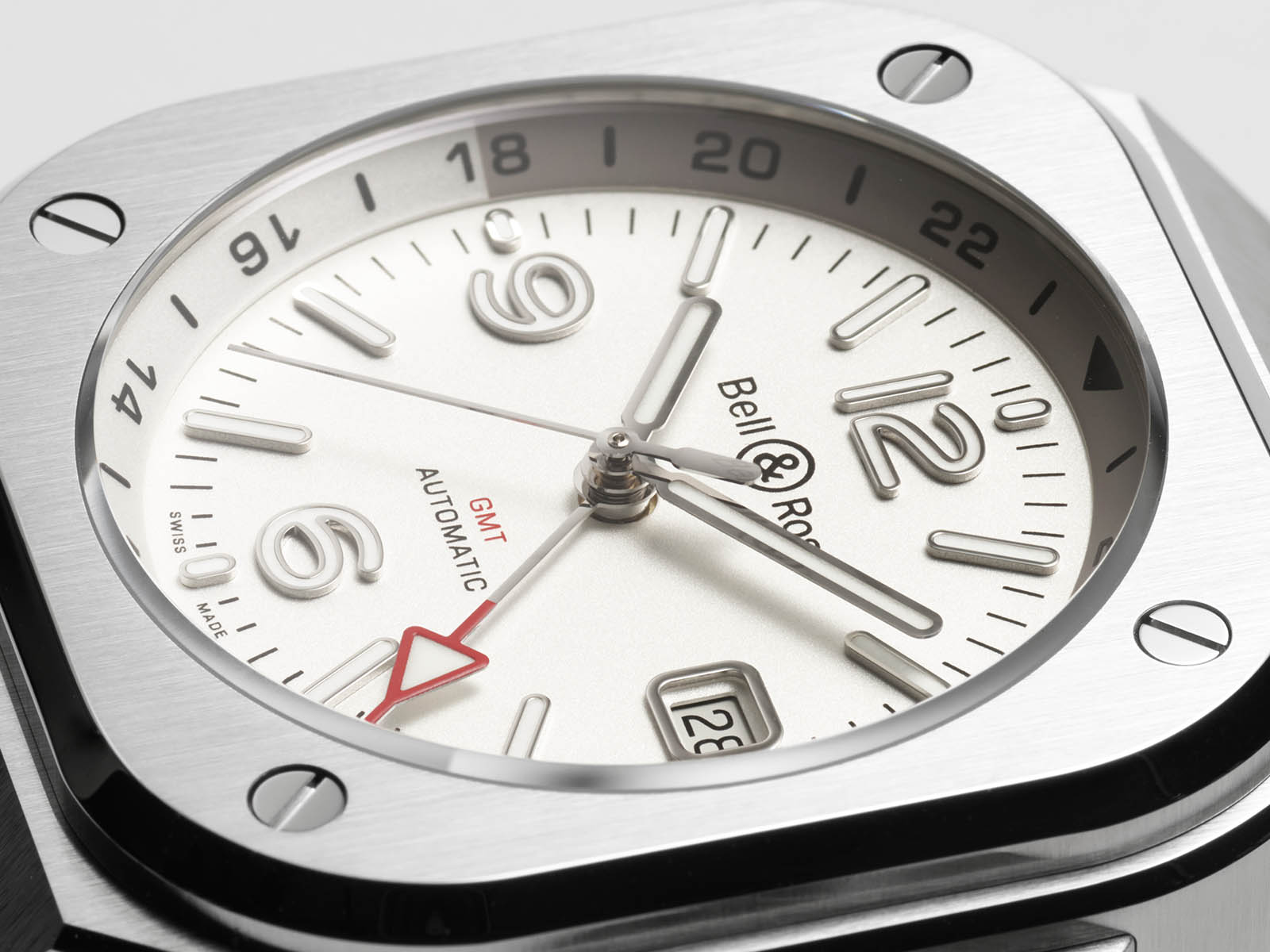 bell-ross-br-05-gmt-white-5.jpg