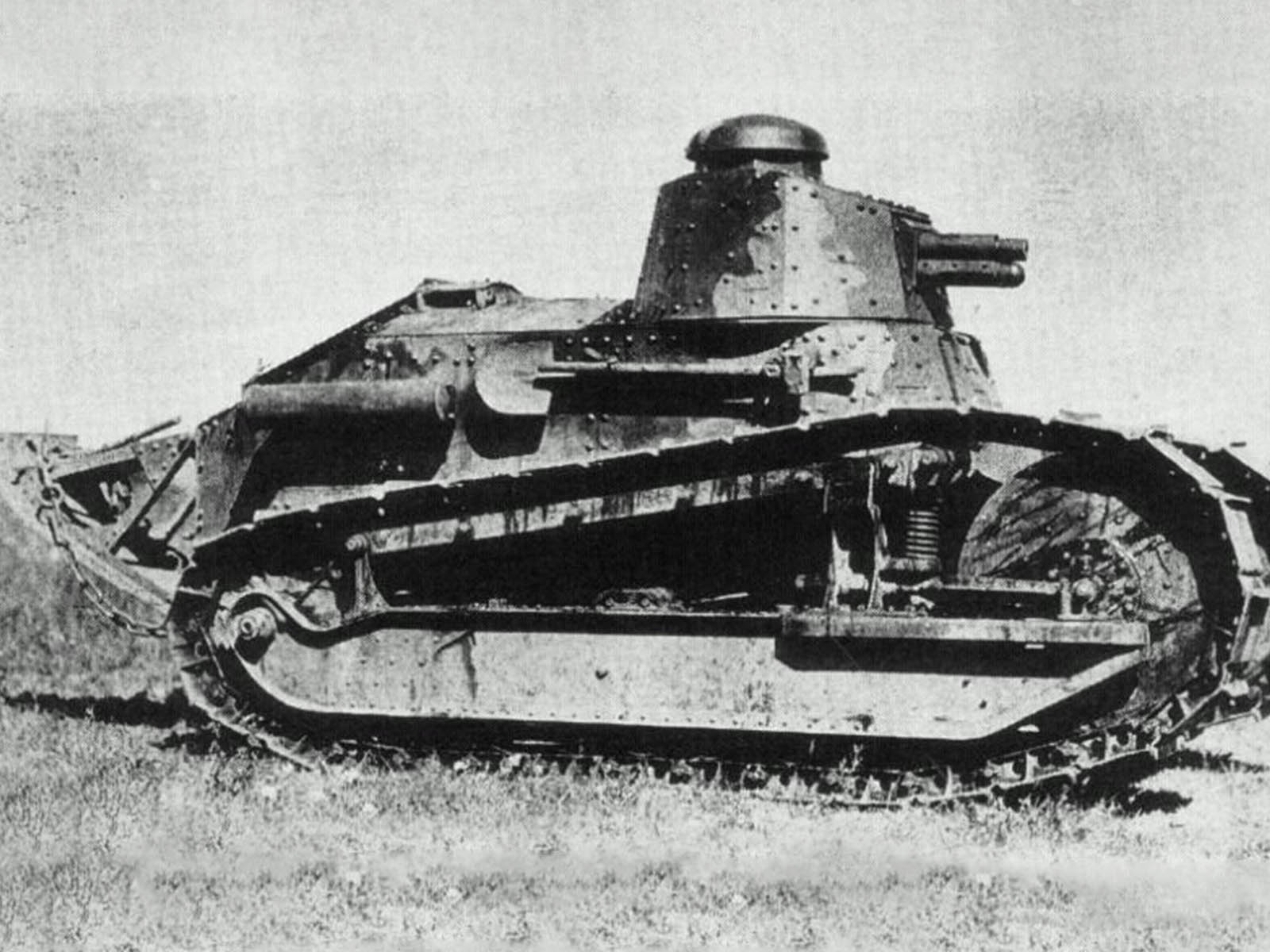 Первый французский танк. Renault ft-17. Танк Рено ФТ-17. Ренаулт ФТ 17 танк. Французский танк первой мировой войны Рено.