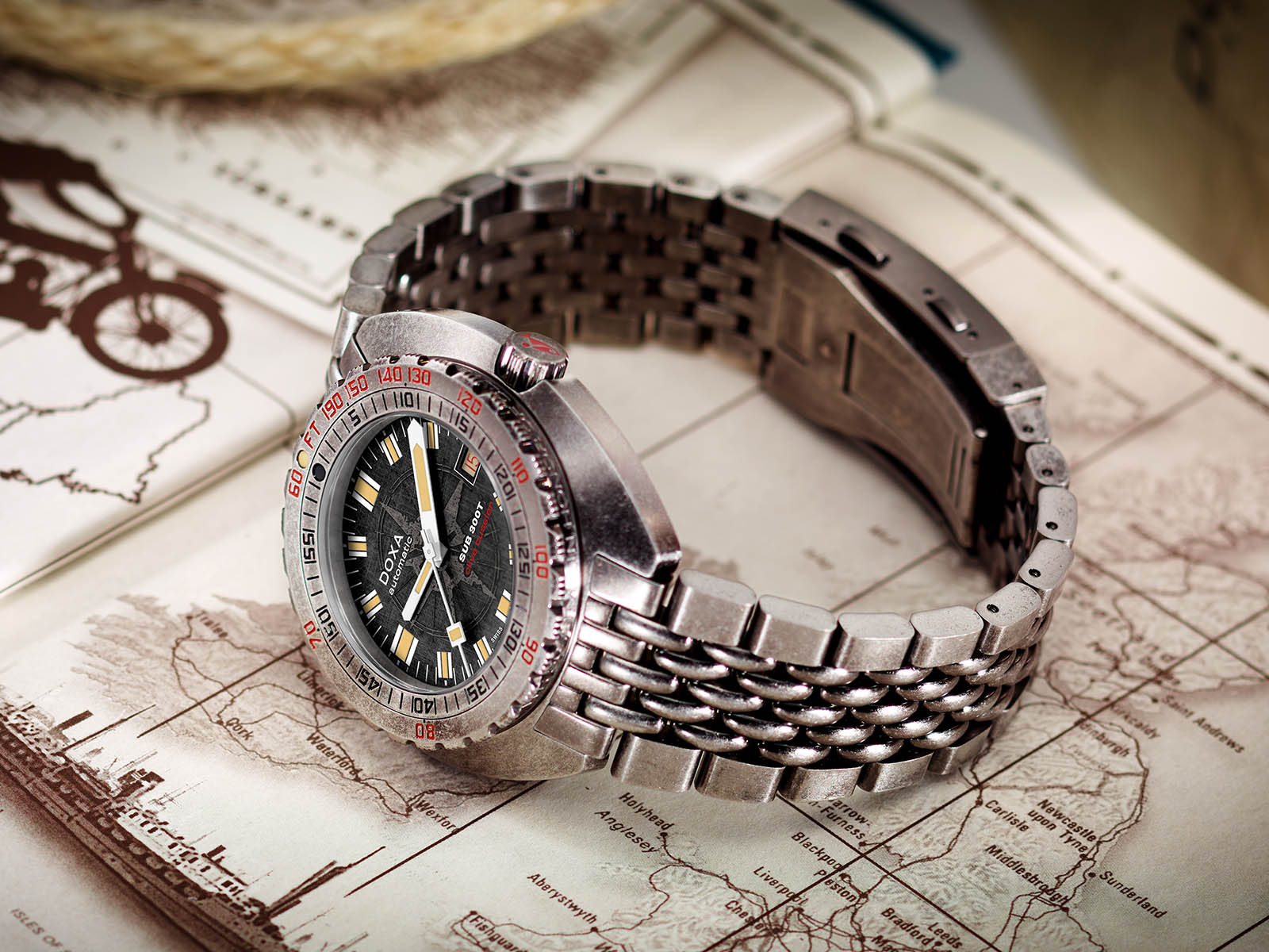 doxa-sub-300t-sharkhunter-clive-cussler-3.jpg