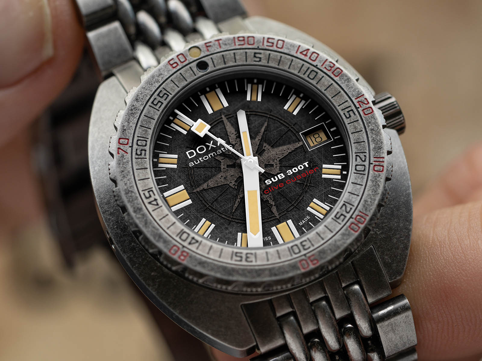 doxa-sub-300t-sharkhunter-clive-cussler-5.jpg