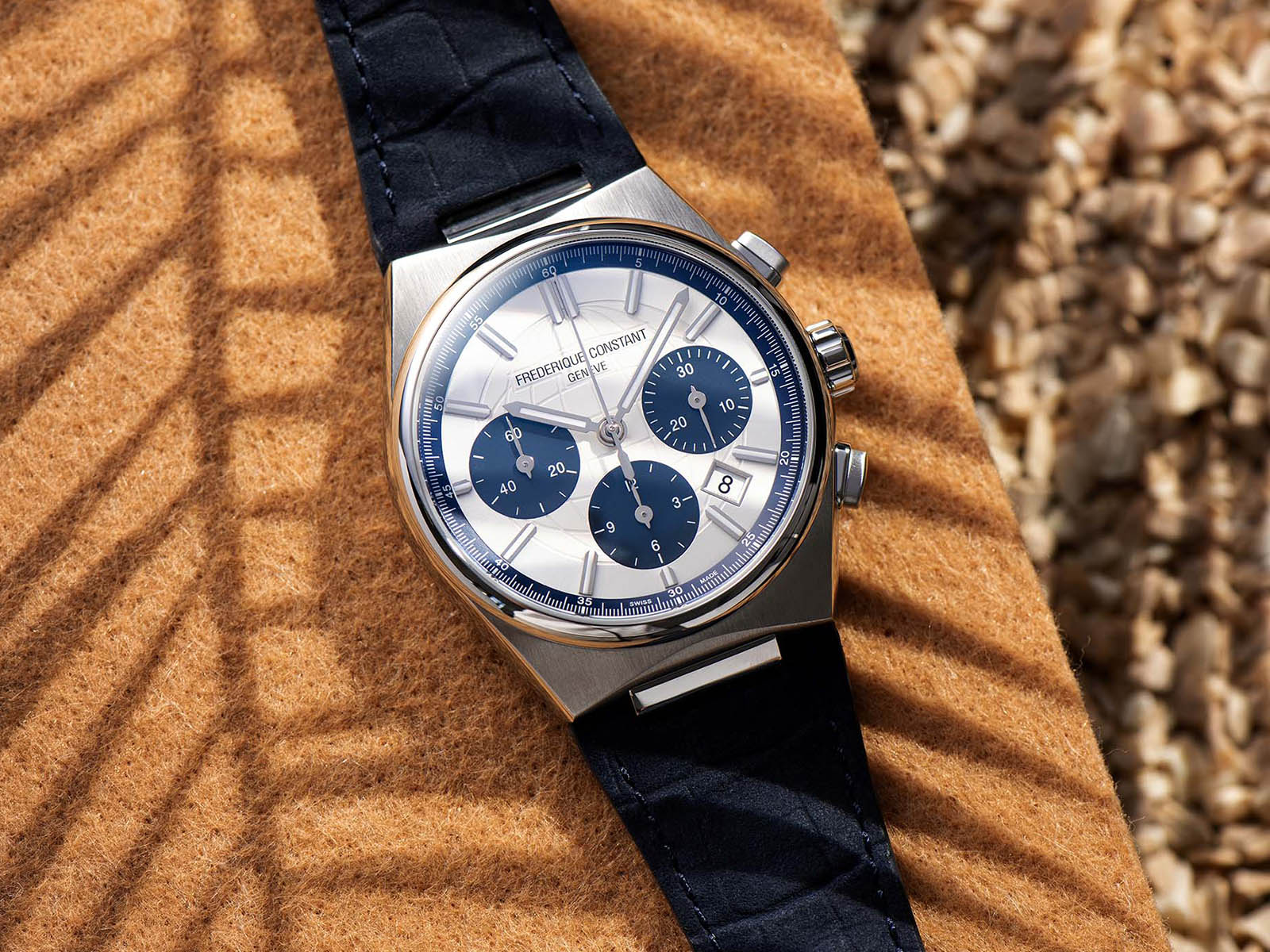 frederique-constant-highlife-chronograph-yeni-modeller-1.jpg