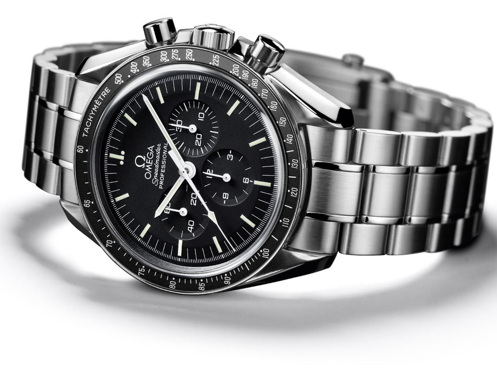 omega moonwatch 005