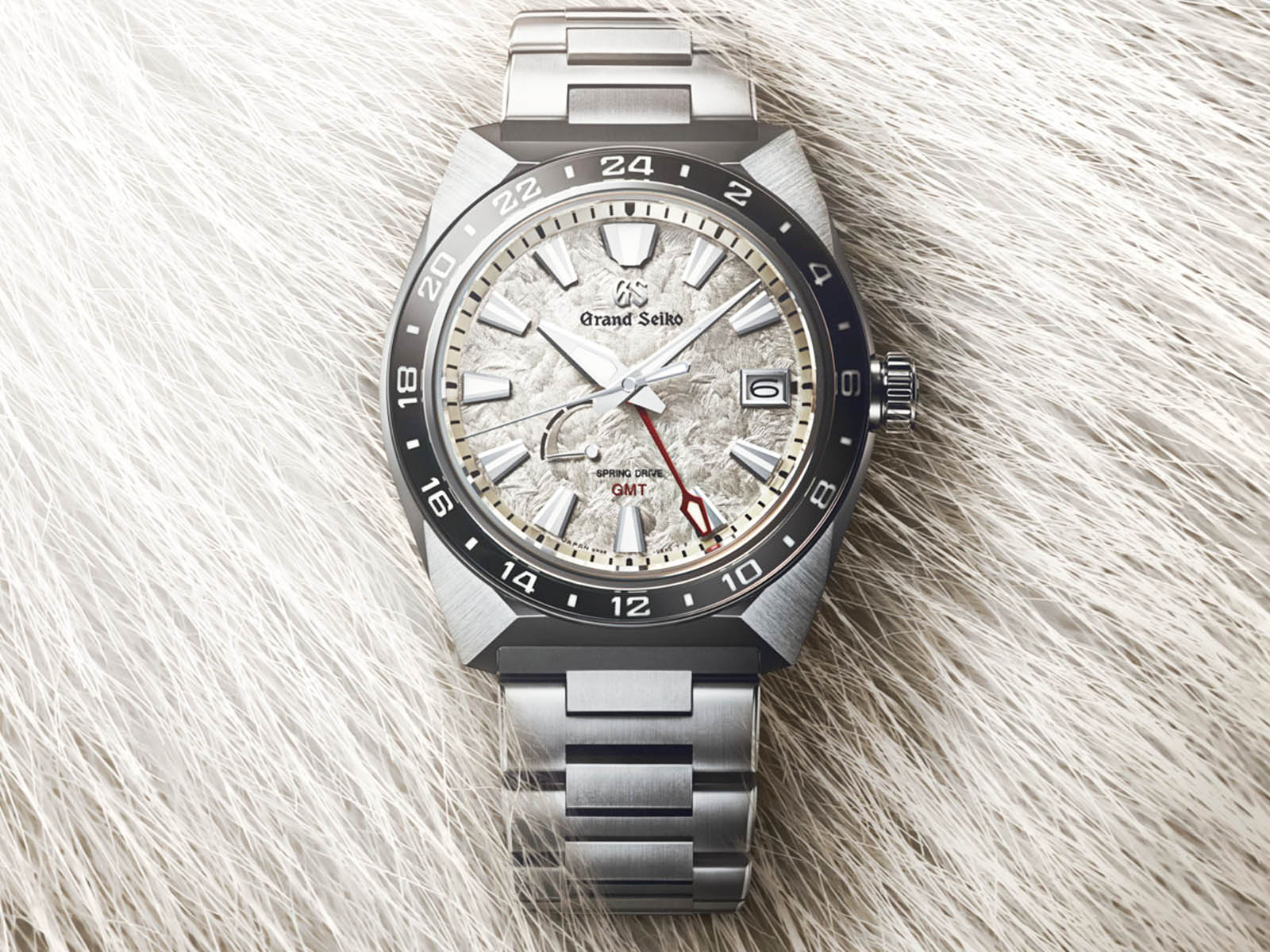 grand-seiko-sport-spring-drive-gmt-sbge307-tokyo-lion-1.jpg