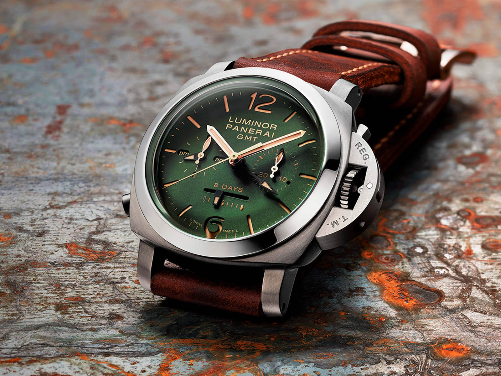 Green watch hotsell
