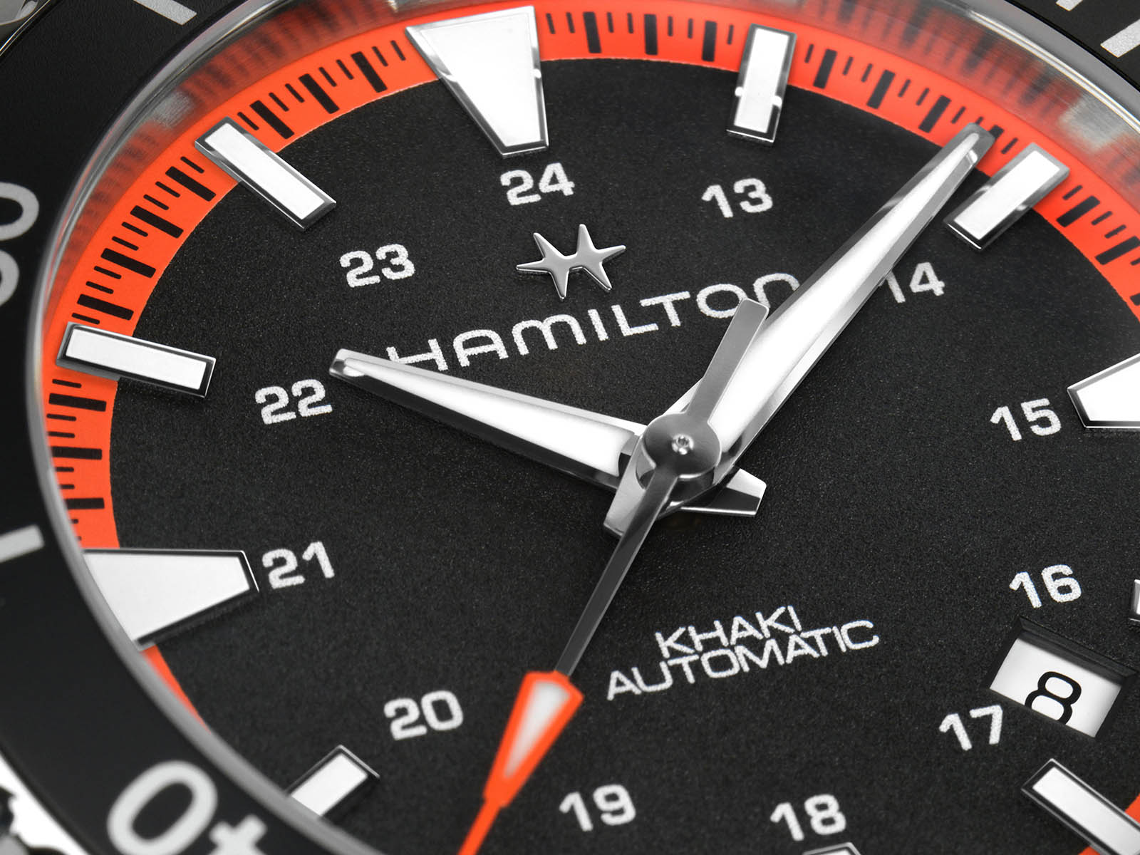 hamilton-khaki-navy-scuba-40-mm-bright-dials-8.jpg