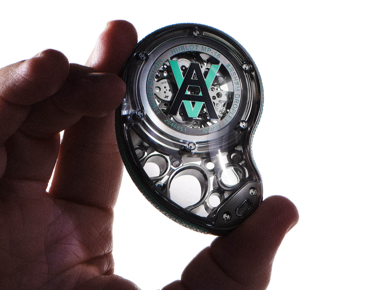 hublot-arsham-droplet-pocket-watch-7.jpg