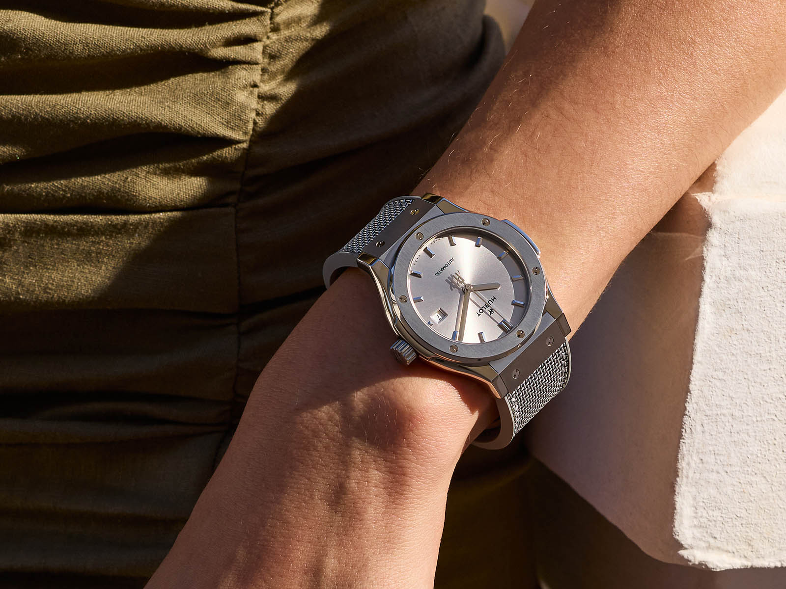 hublot-classic-fusion-essential-grey-5.jpg