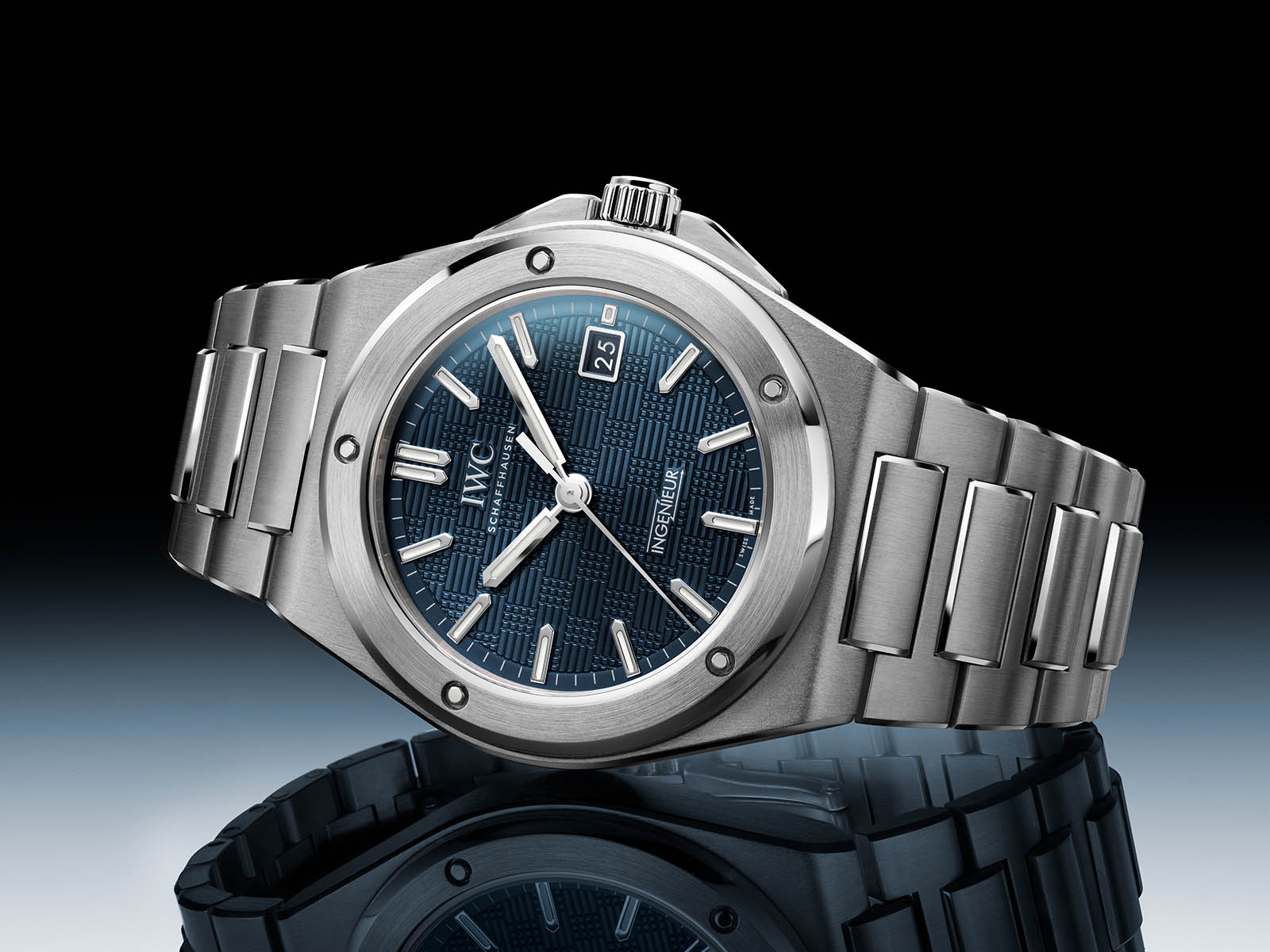 IWC Ingenieur Automatic 40 Blue Dial IW328907