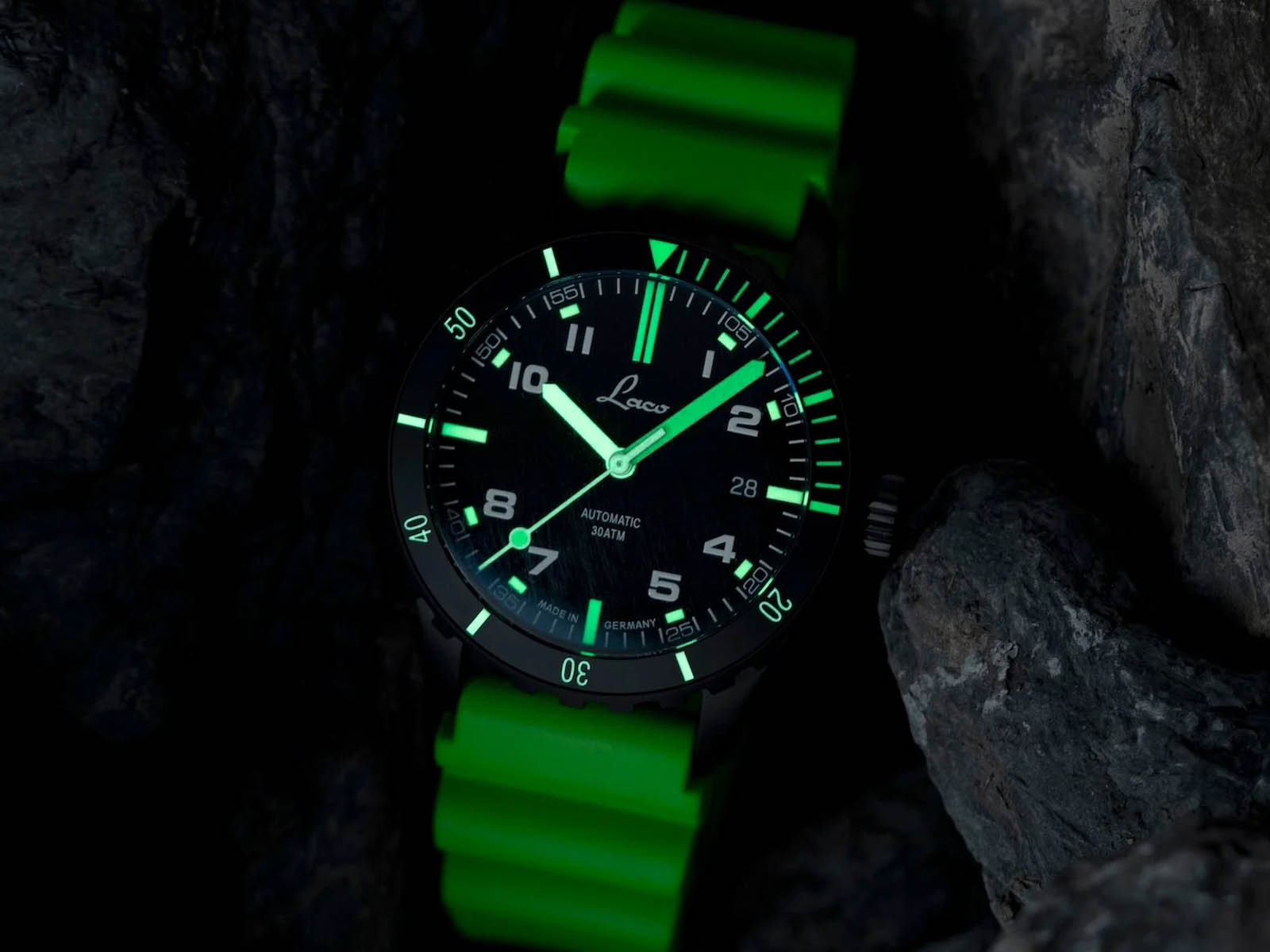 laco-scorpion-dive-watch-3.jpg