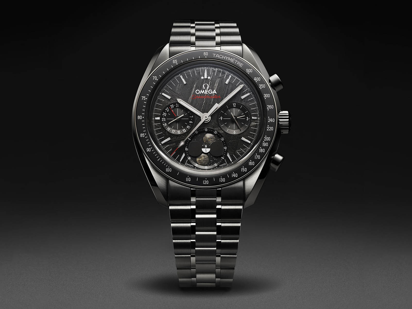 omega-speedmaster-moonphase-meteorite-2.jpg