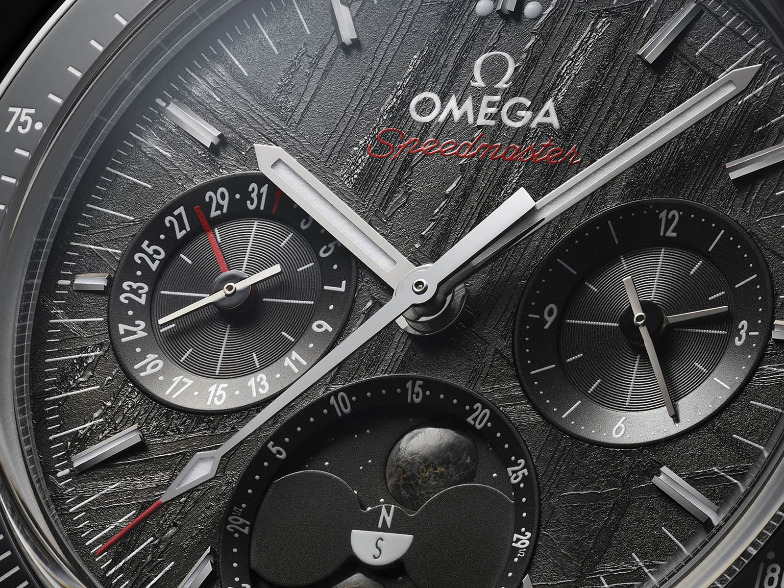 omega-speedmaster-moonphase-meteorite-6.jpg