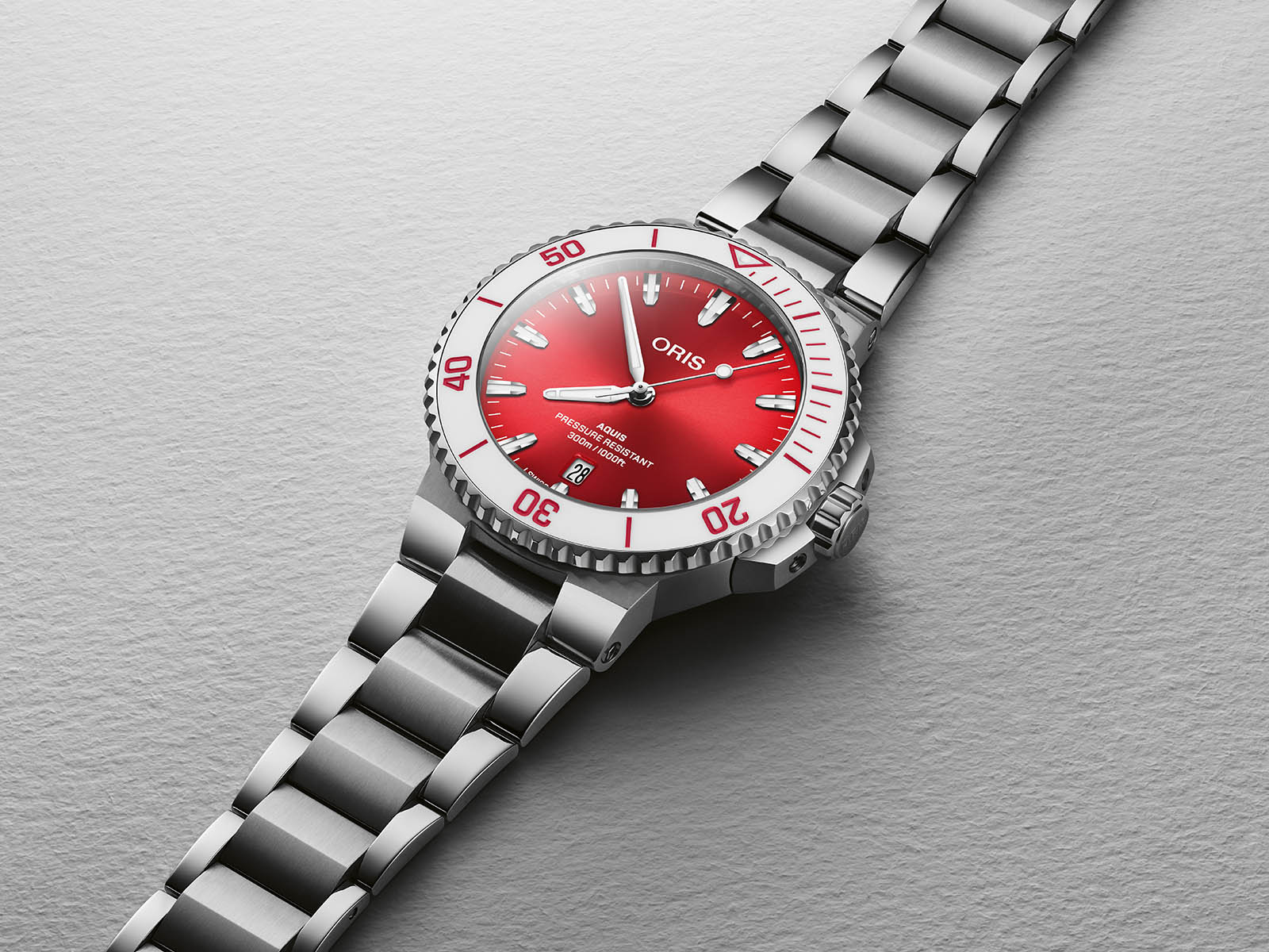 oris-aquis-date-41-5-mm-new-dials-2.jpg