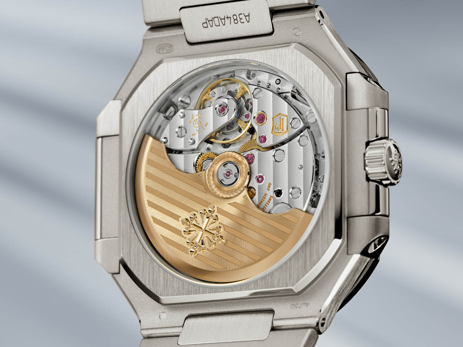 patek-philippe-cubitus-40mm-3-.jpg
