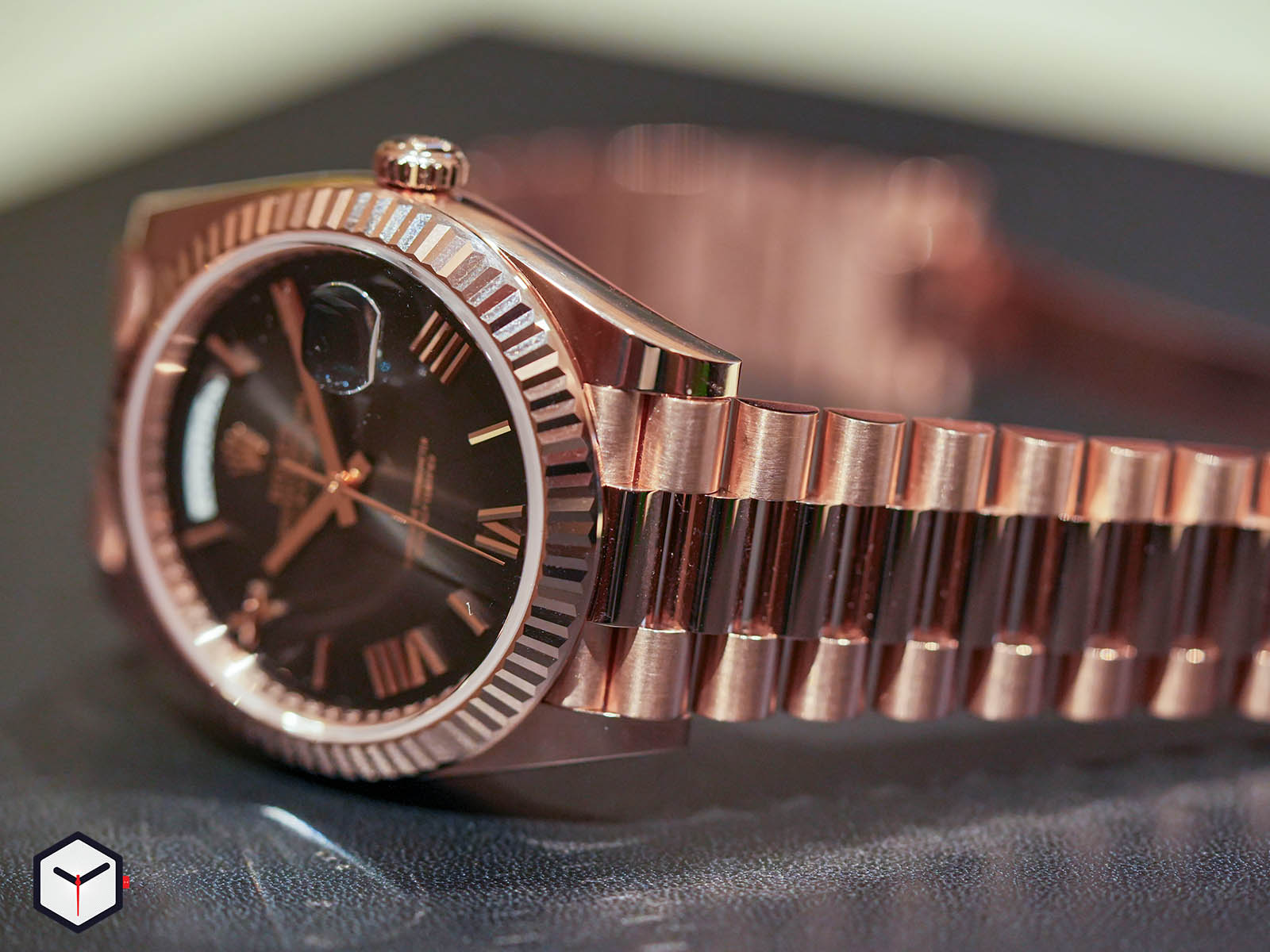 rolex-day-date-40-everose-gold-slate-ombre-dial-6.jpg