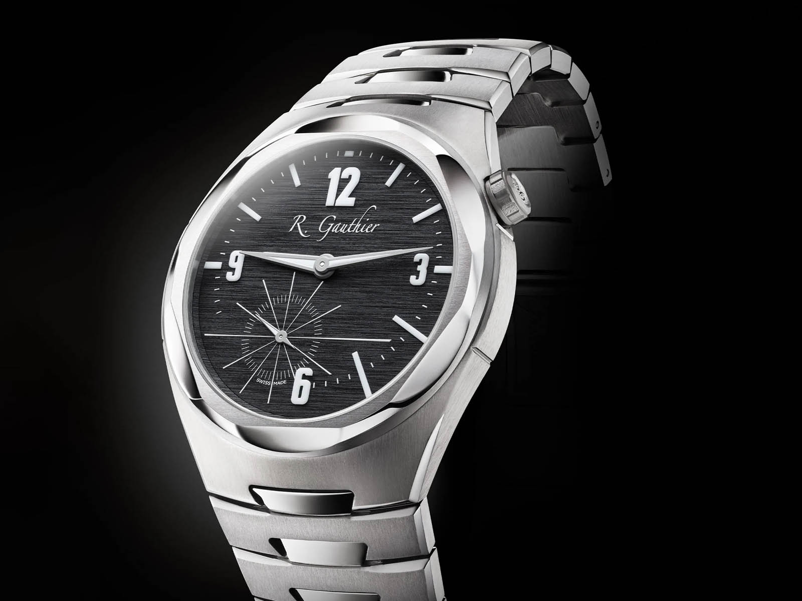 romain-gauthier-titanium-edition-bracelet-black-dials-4.jpg