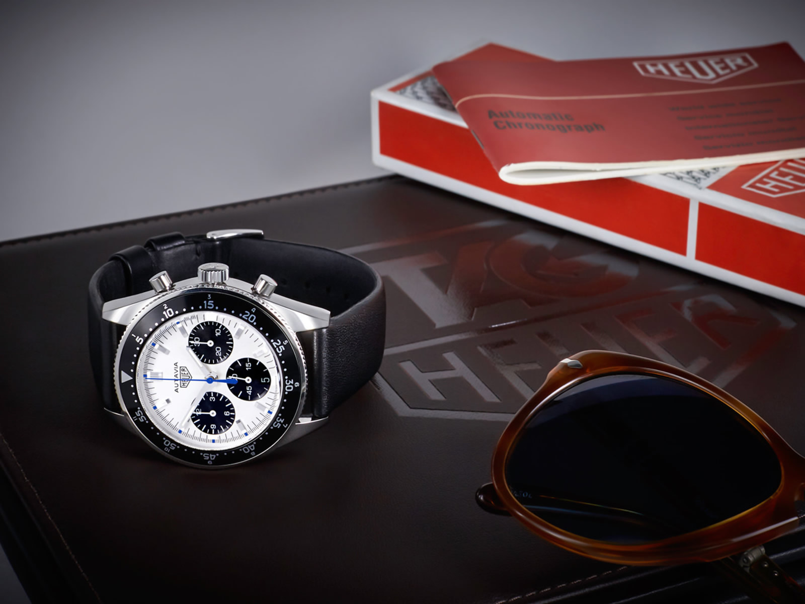 cbe2114-tag-heuer-autavia-jo-siffert-calibre-11-4-.jpg