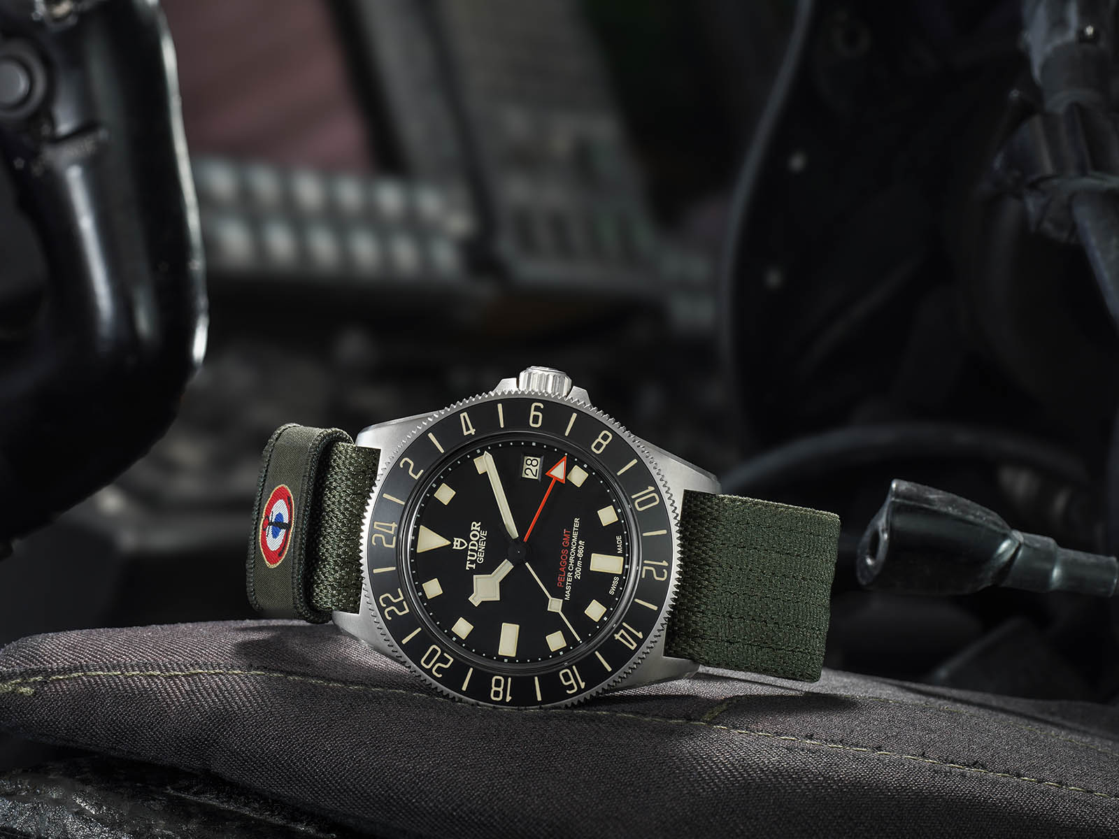 tudor-pelagos-fxd-gmt-zulu-time-marine-nationale-2.jpg