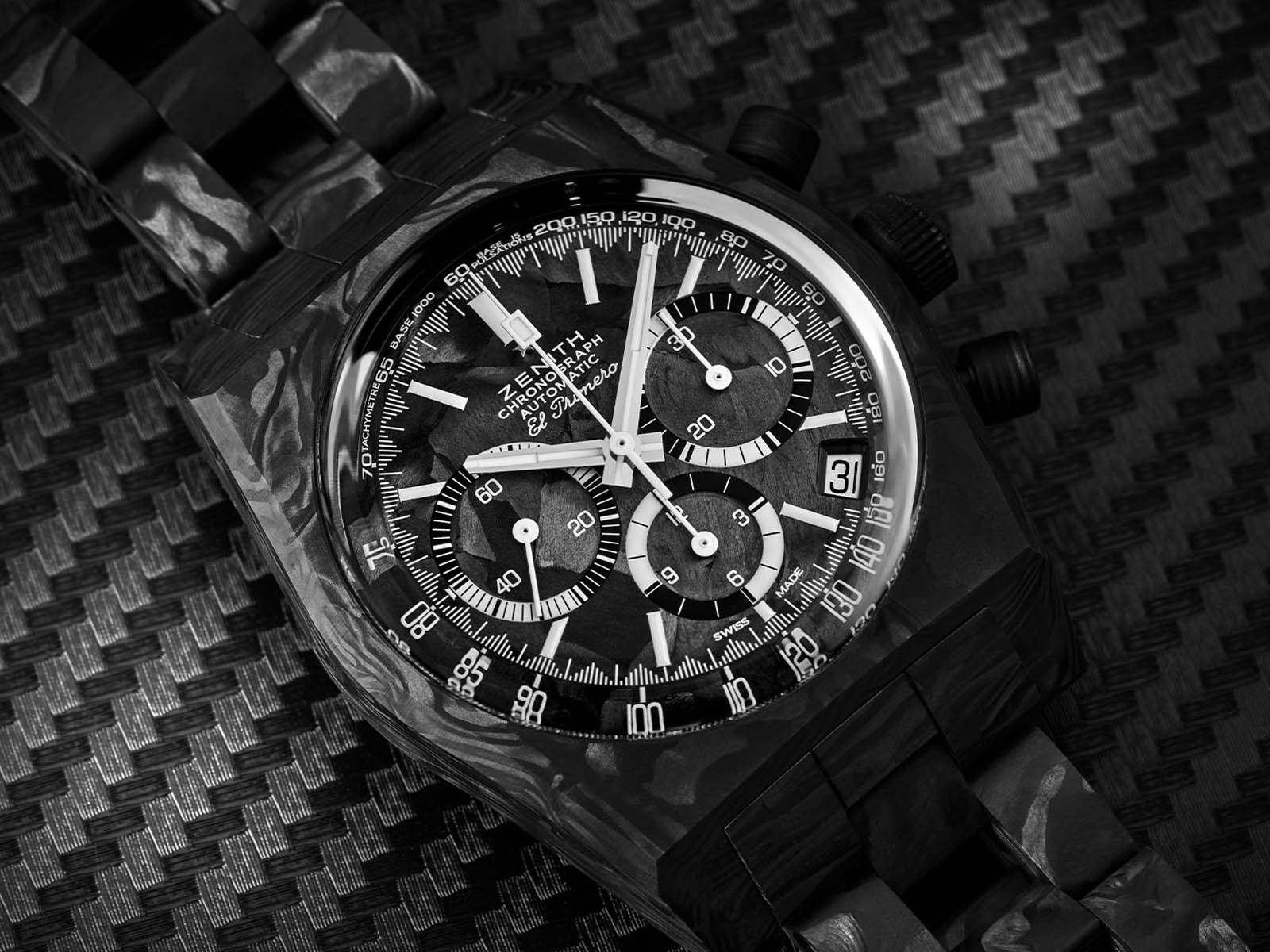zenith-revolution-chronomaster-revival-cover-girl-carbon-2.jpg