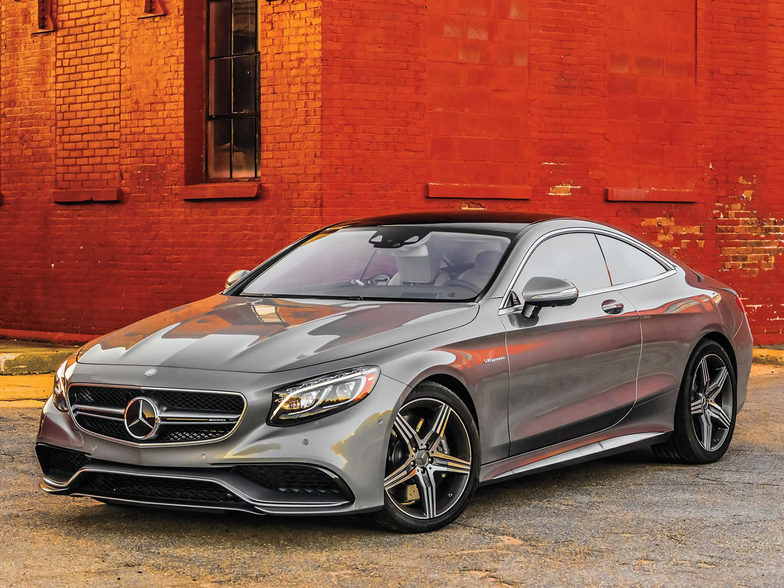 2019 Mercedes-AMG C 63 S Coupe with Night package and Carbon-package II (Color: