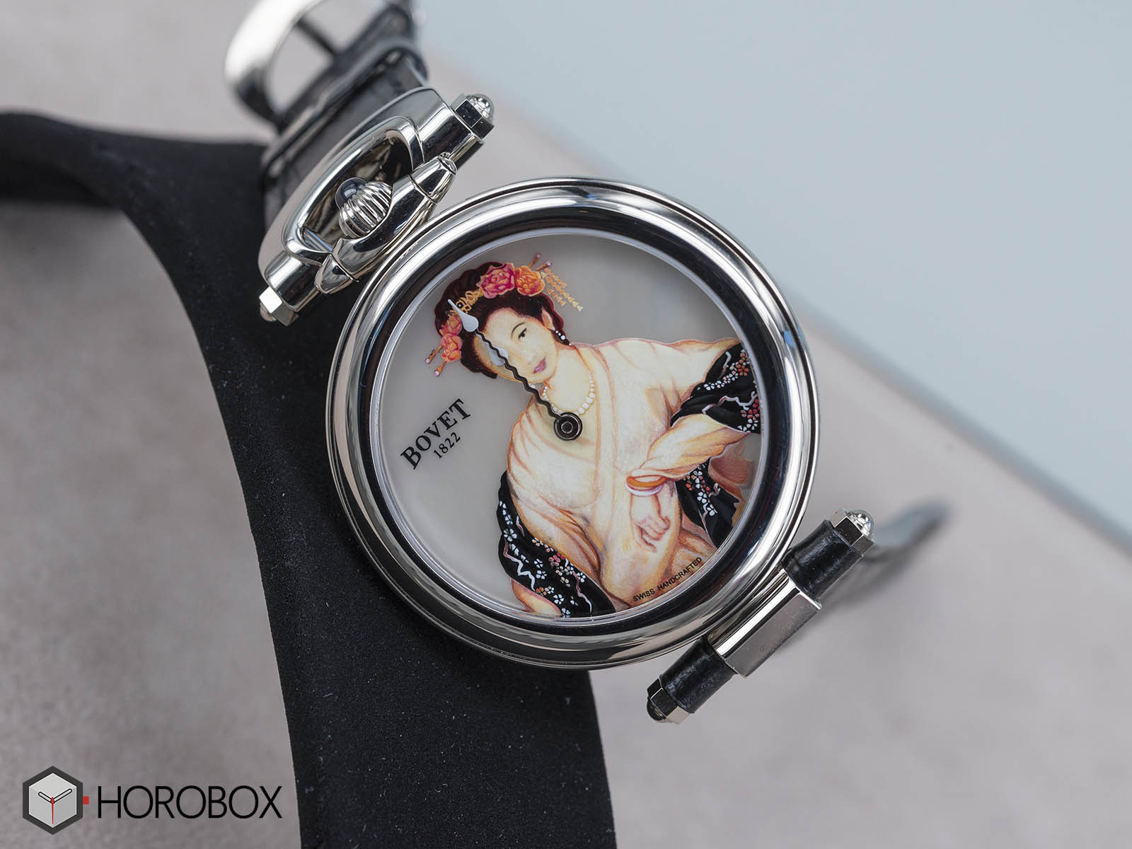 bovet-secret-beauty-onlywatch.jpg