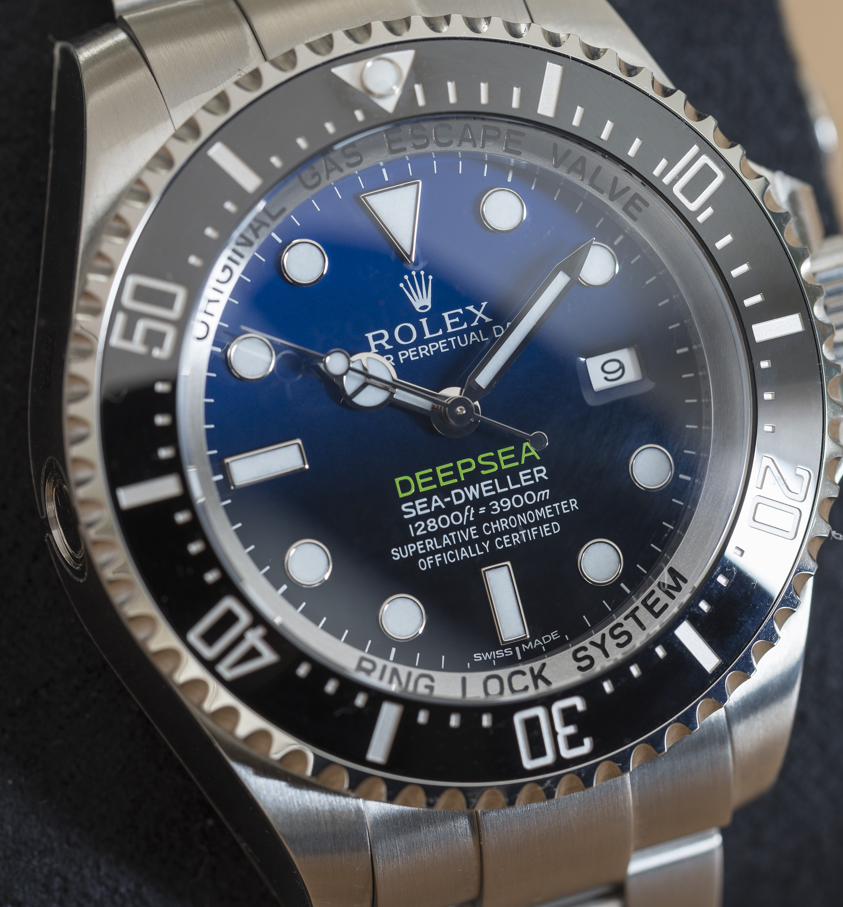 116660 Deep Blue Deep Sea Sea Dweller Rolex Review Horobox