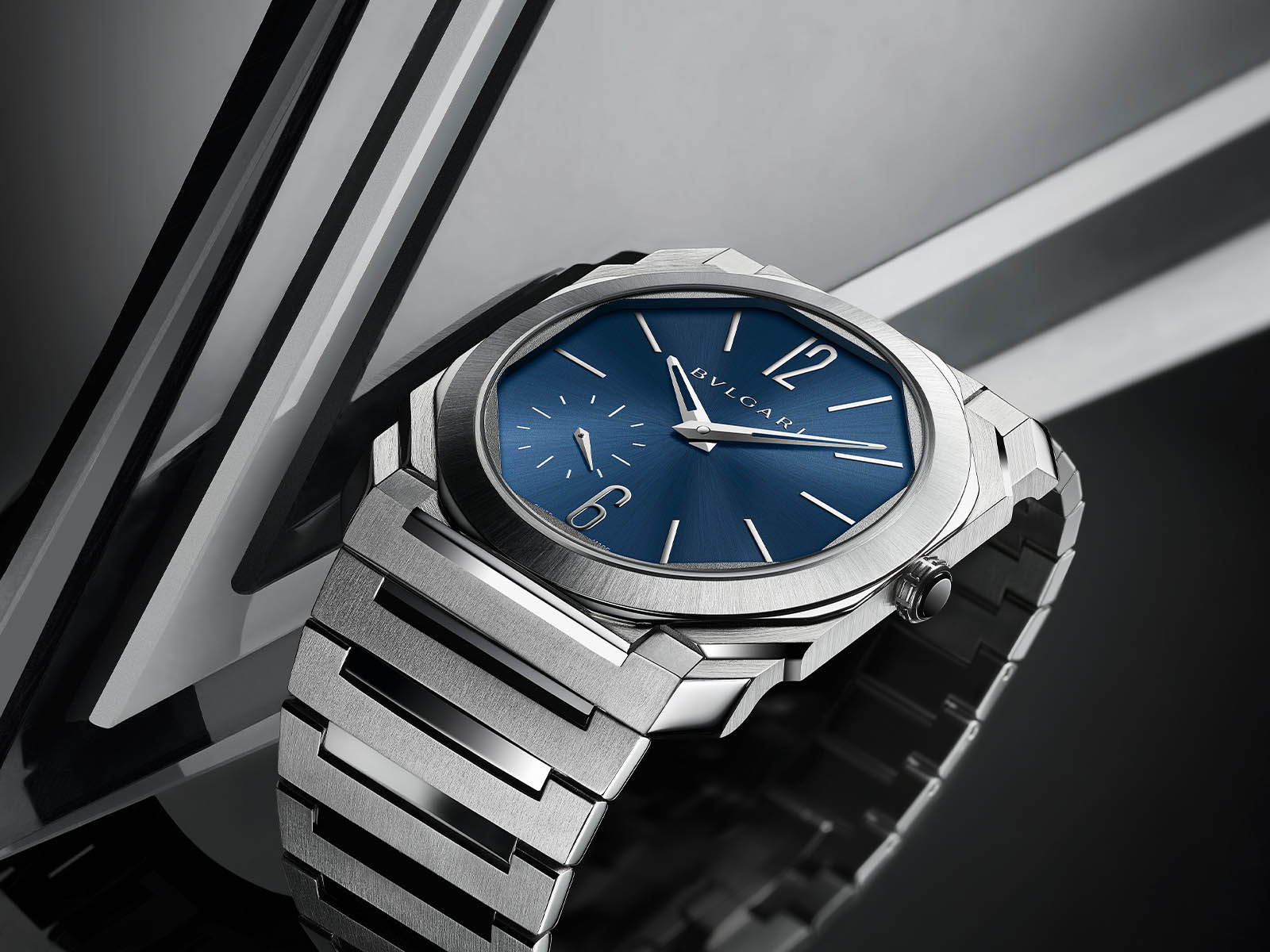 bvlgari blue face watch