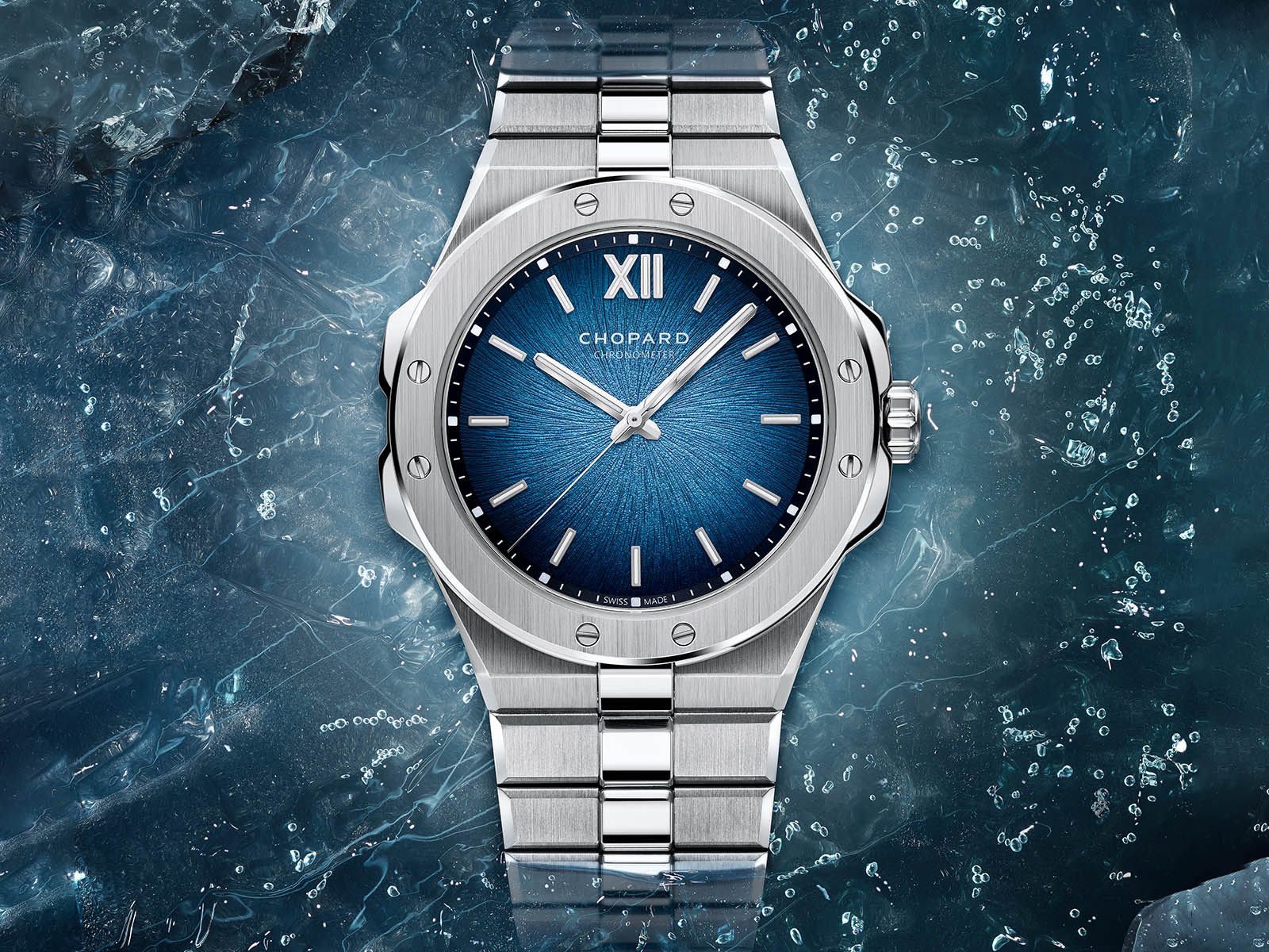 295396-9001-chopard-alpine-eagle-41-xp-cs-platinum-1-.jpg