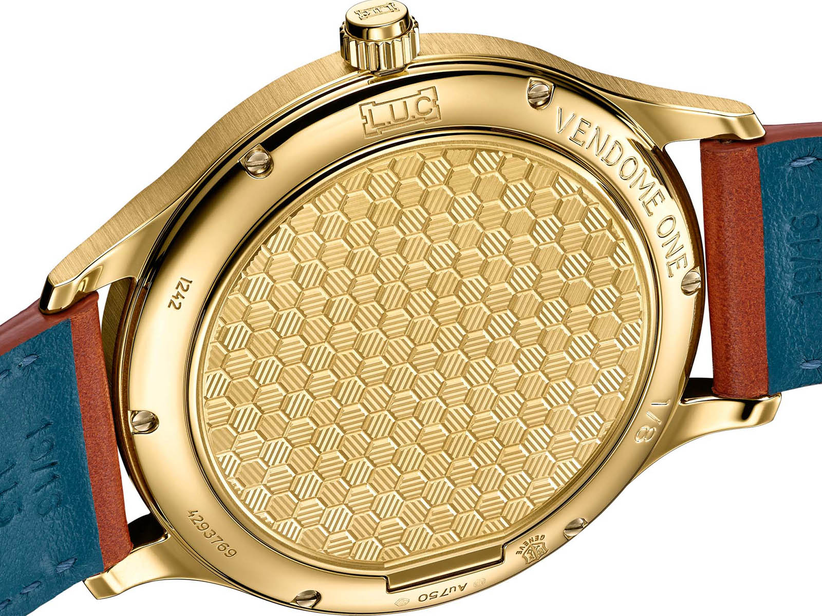 chopard-luc-xps-1860-officer-vendome-one-limited-edition-5.jpg