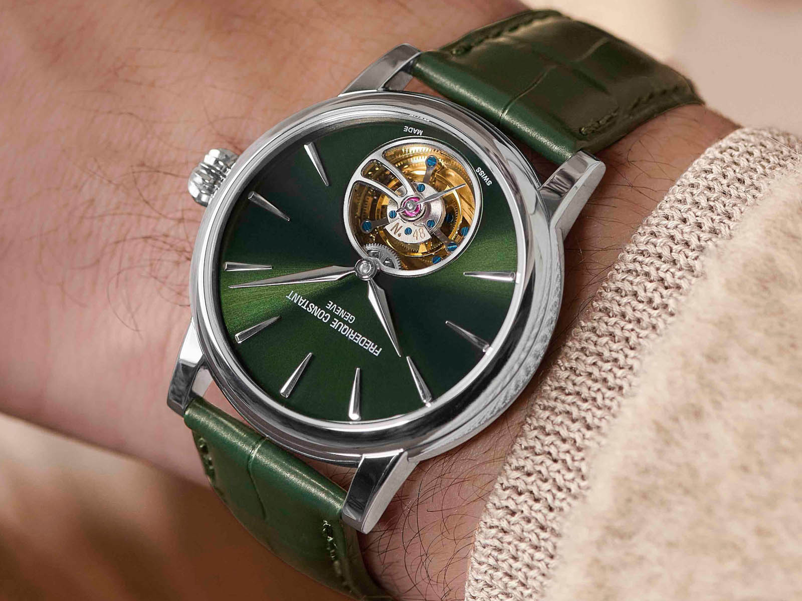 frederique-constant-classic-tourbillon-manufacture-2.jpg