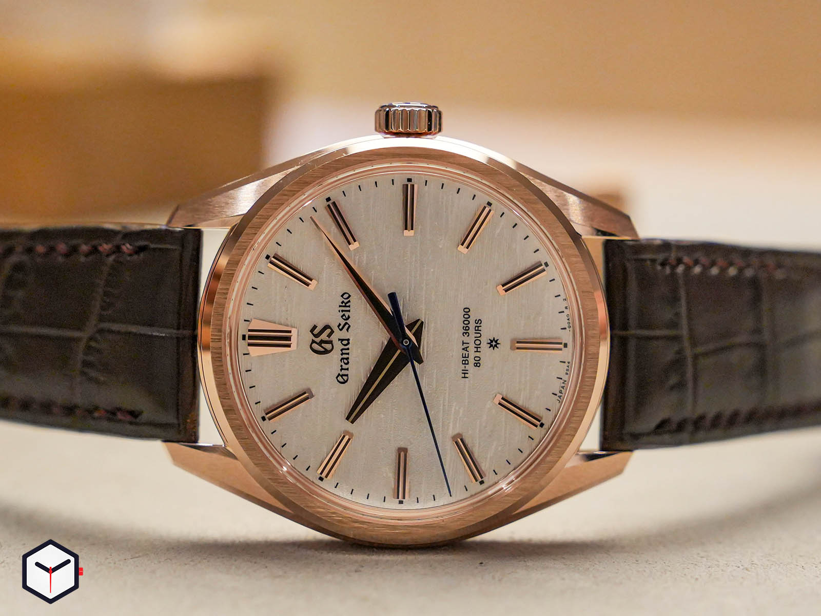 Grand-Seiko-Birch-Bark-slgw003-slgw002-2.jpg