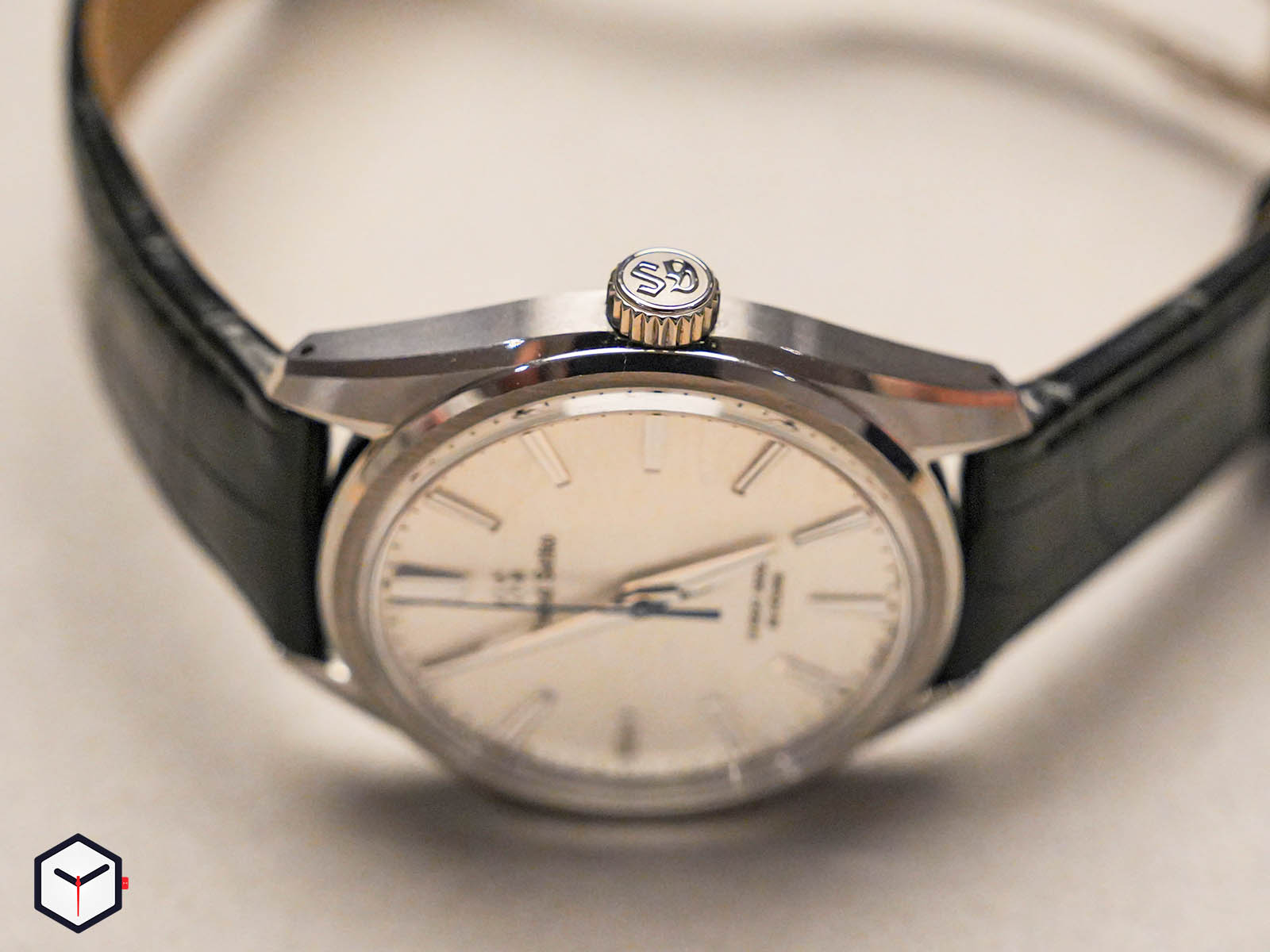 Grand-Seiko-Birch-Bark-slgw003-slgw002-5.jpg