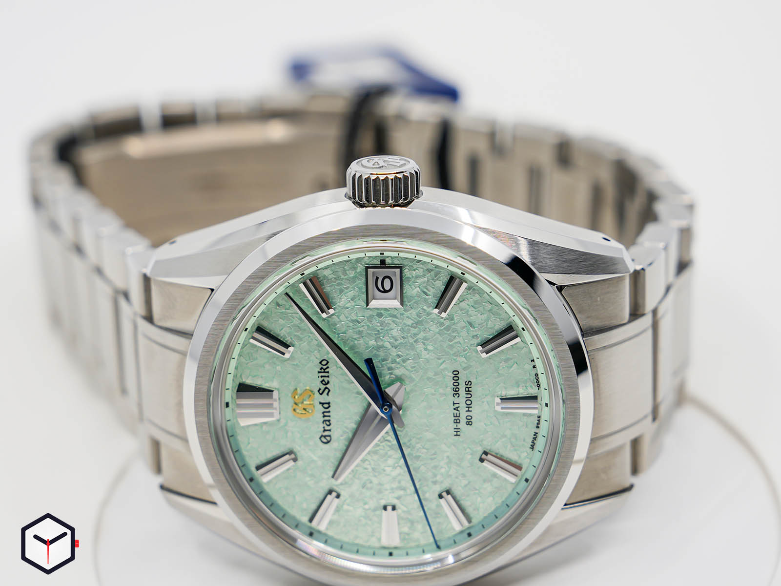 grand-seiko-hi-beat-slgh021-genbi-valley-3.jpg
