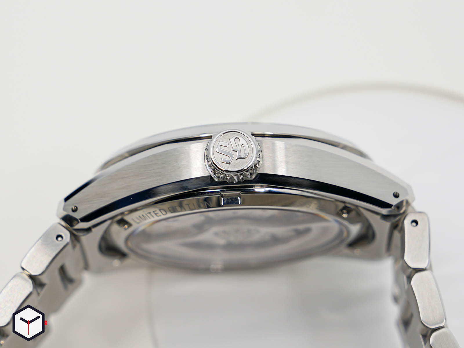 grand-seiko-hi-beat-slgh021-genbi-valley-4.jpg