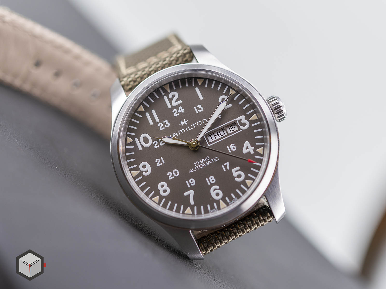 hamilton khaki field day date black