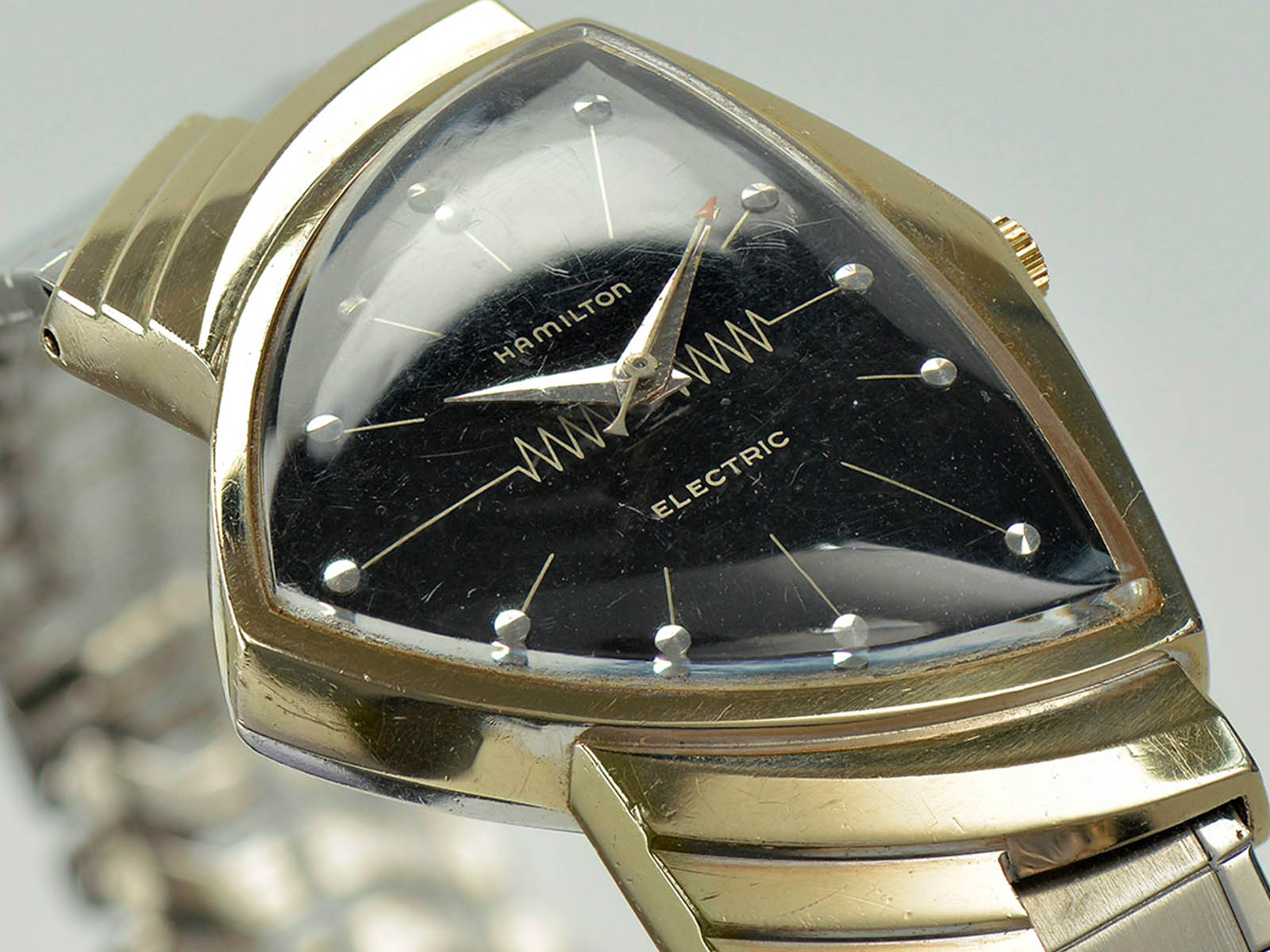 1957 hamilton ventura online