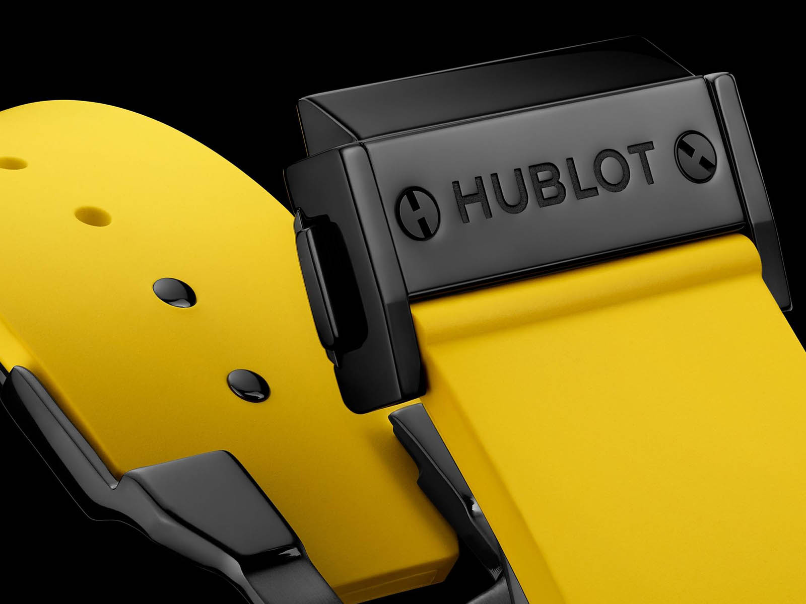 hublot-classic-fusion-tourbillon-orlinski-yellow-magic-sky-blue-9.jpg