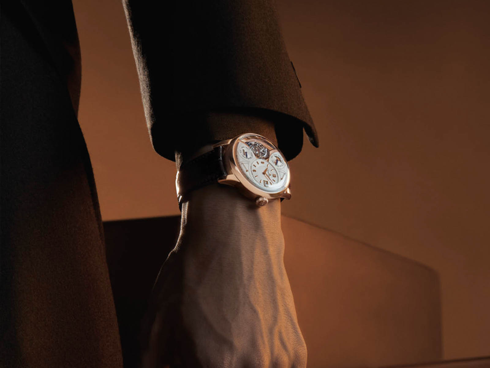 jaeger-lecoultre-duometre-heliotourbillon-perpetual-6.jpg