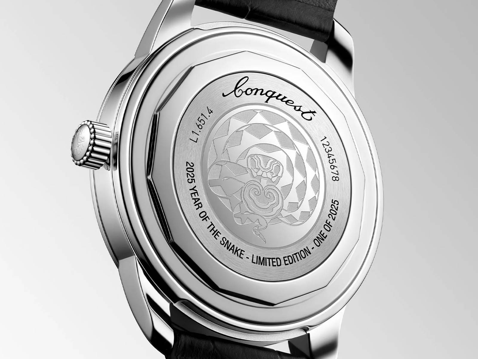 longines-conquest-heritage-year-of-the-snake-4.jpg
