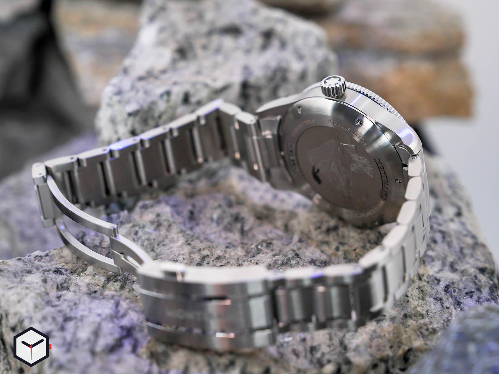 montblanc-iced-sea-automatic-date-yeni-modeller-21.jpg