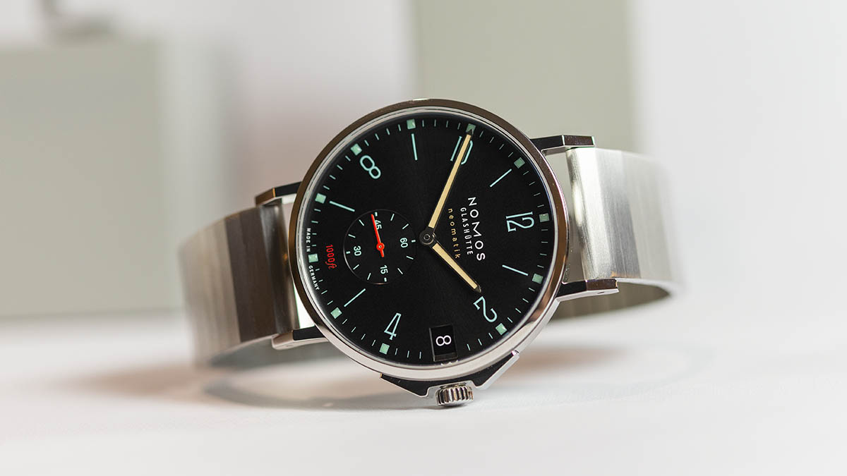 Nomos mobile01 deals