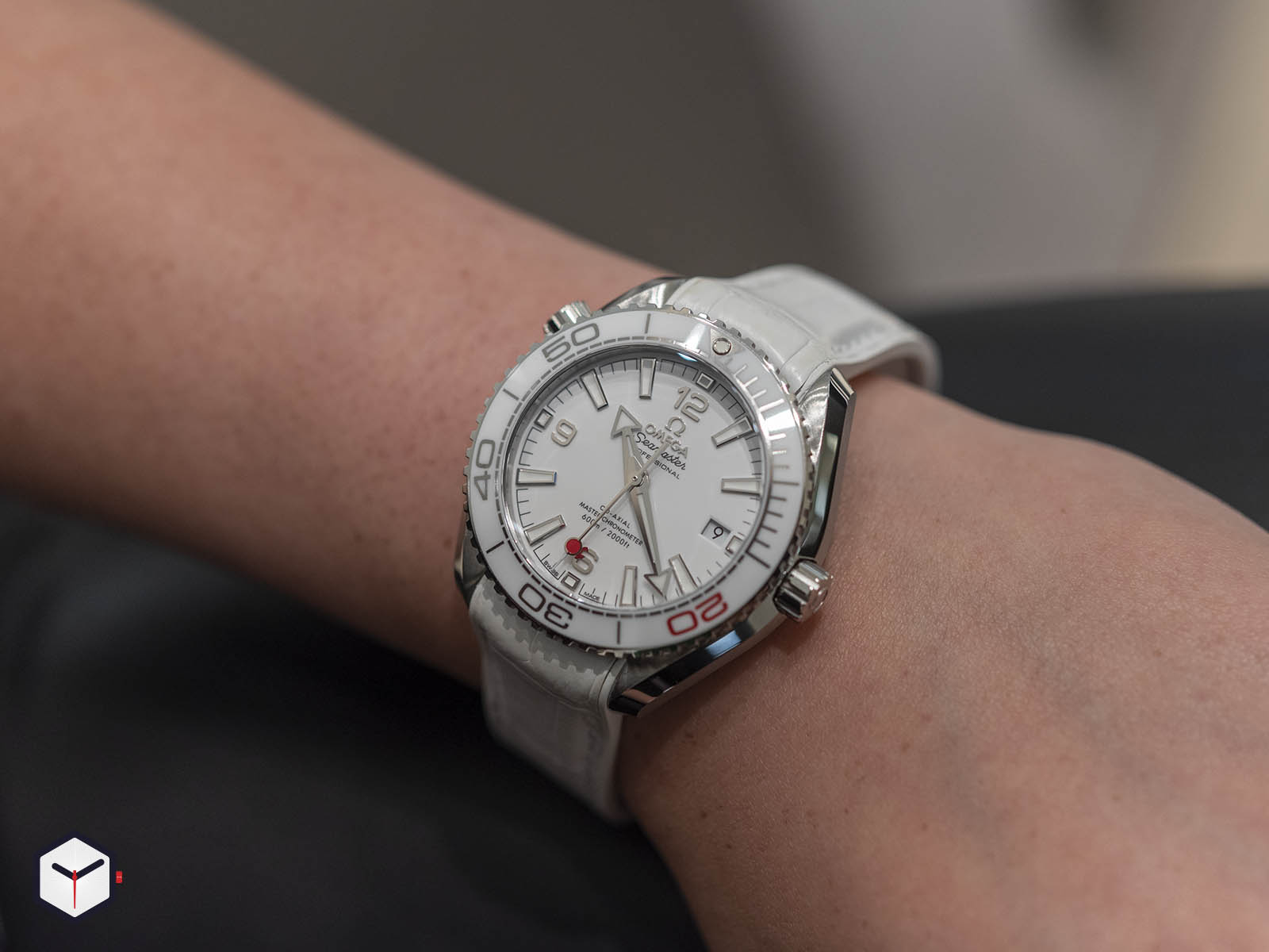 Omega planet ocean clearance white
