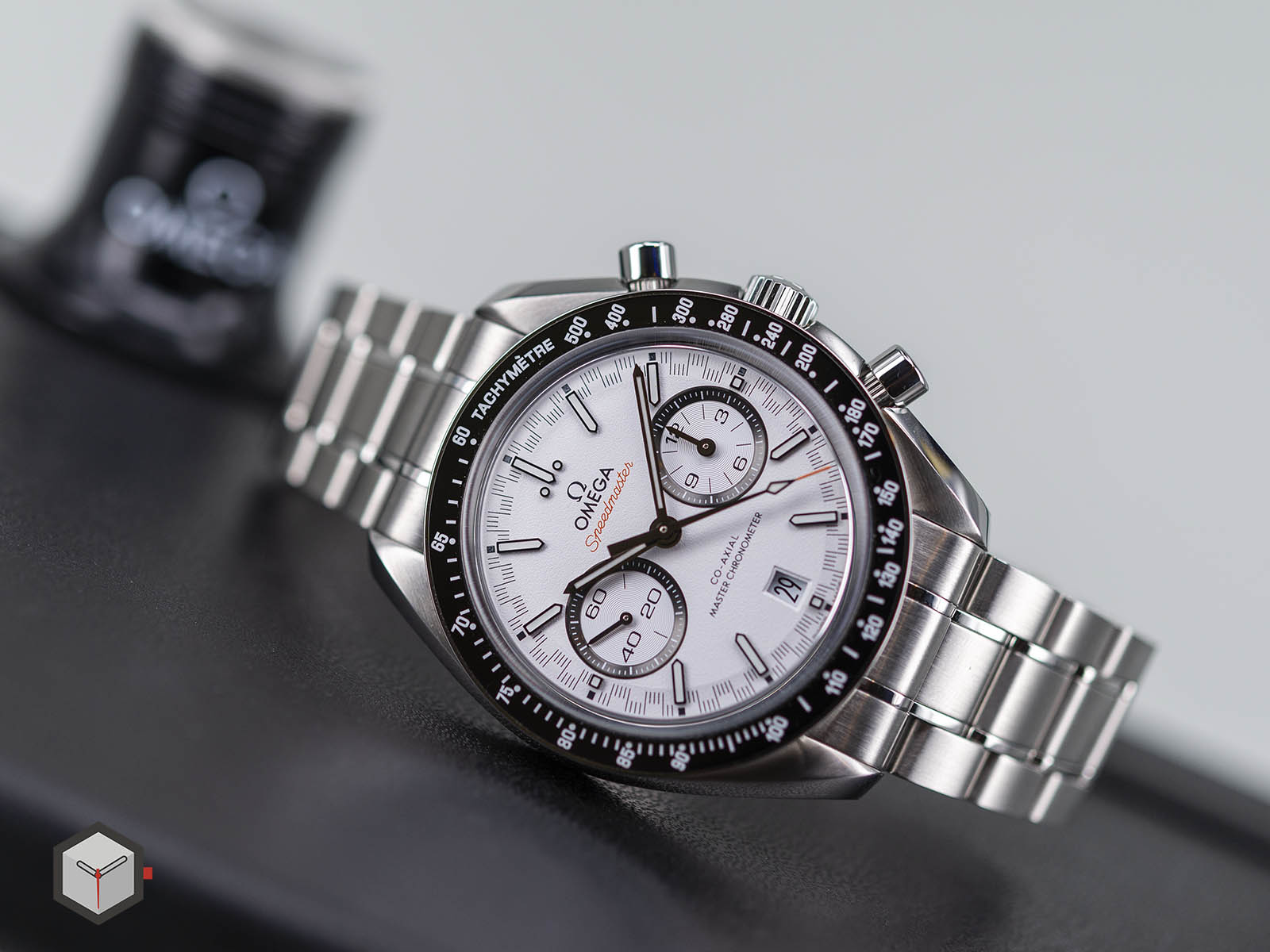 omega speedmaster racing chrono