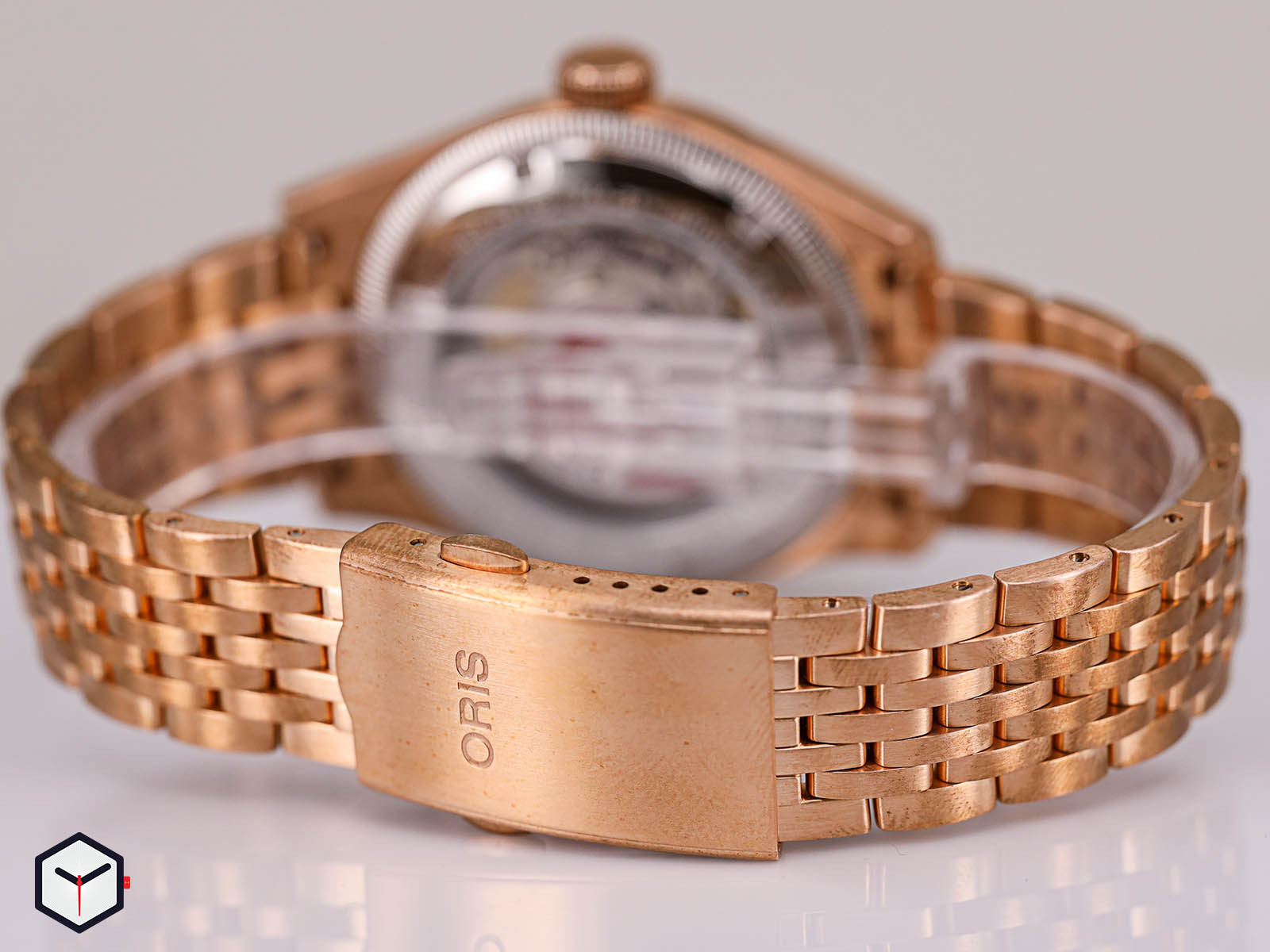 oris-big-crown-pointer-date-bronze-7.jpg