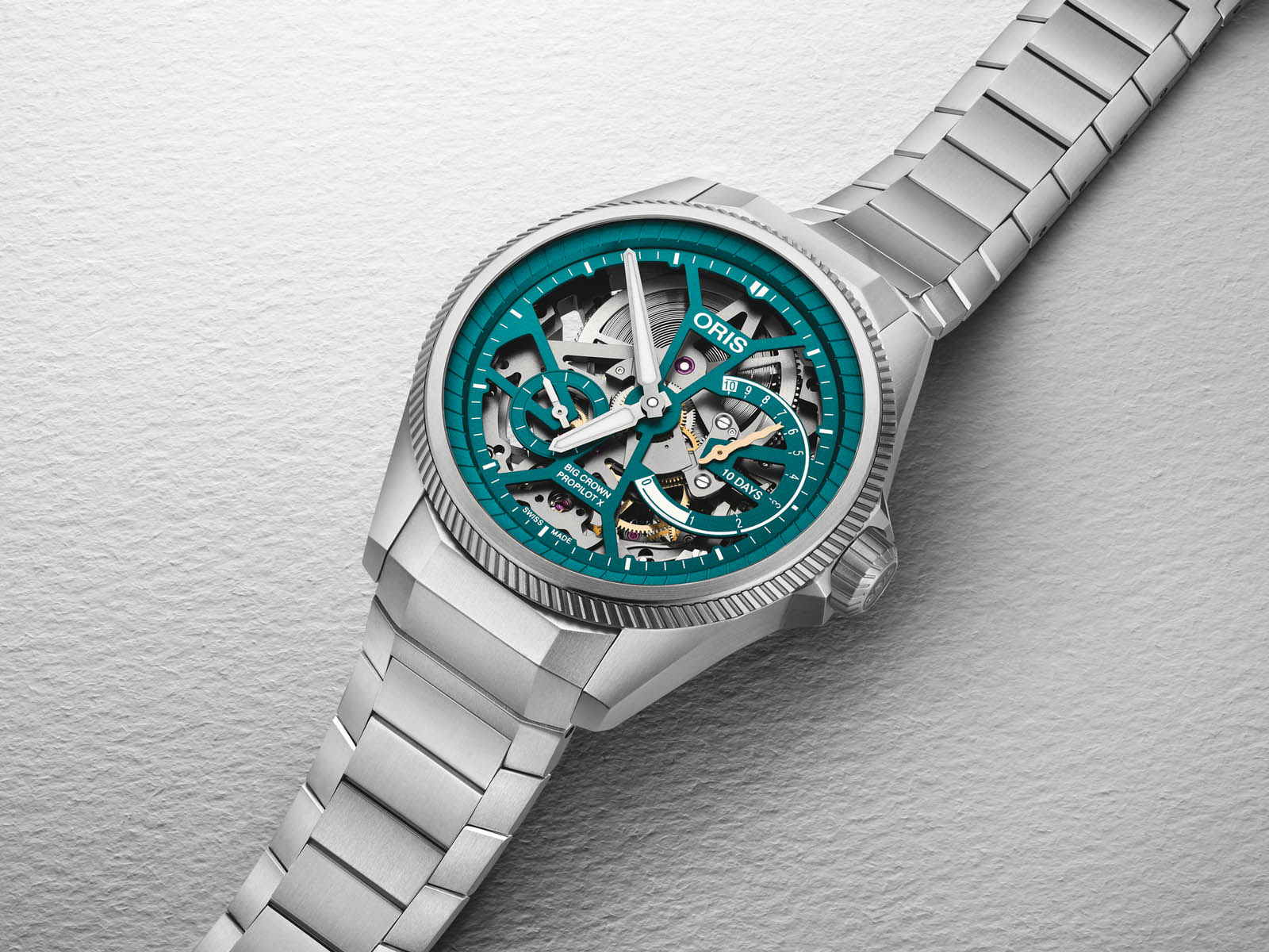 oris-propilot-year-of-the-snake-2.jpg