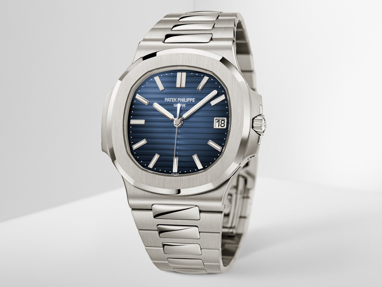 Patek Philippe 2022 Novelties New Nautilus 5811G