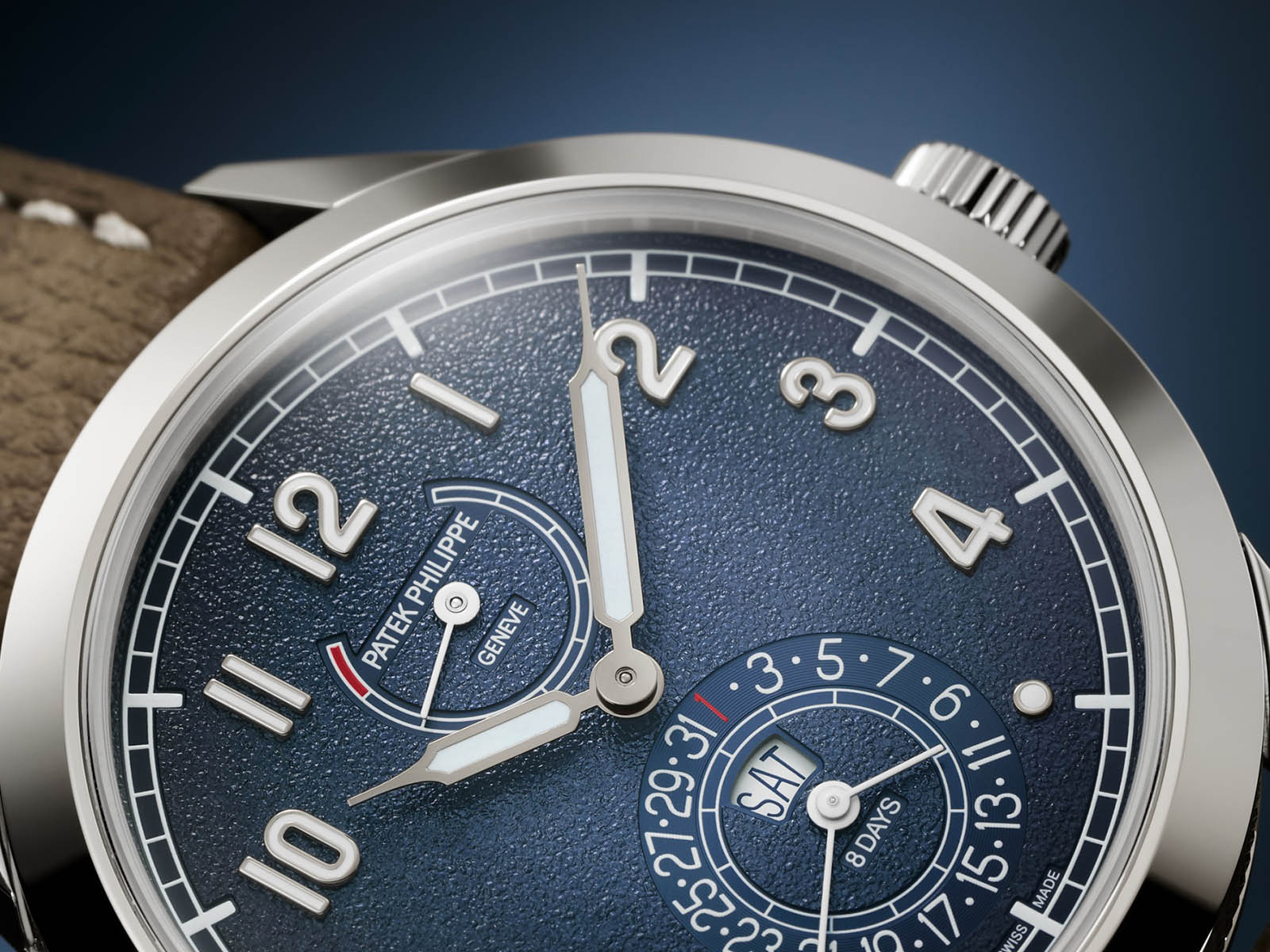 5328g-001-patek-philippe-calatrava-8-day-4-.jpg