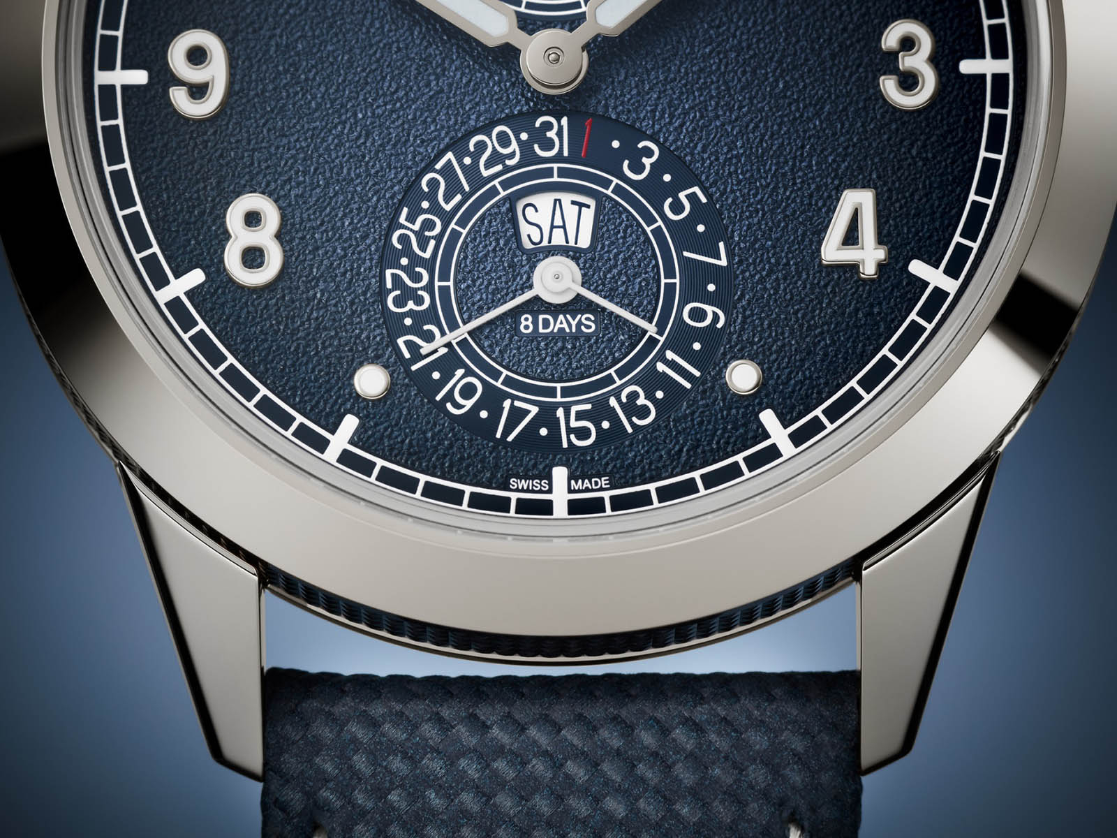 5328g-001-patek-philippe-calatrava-8-day-5-.jpg