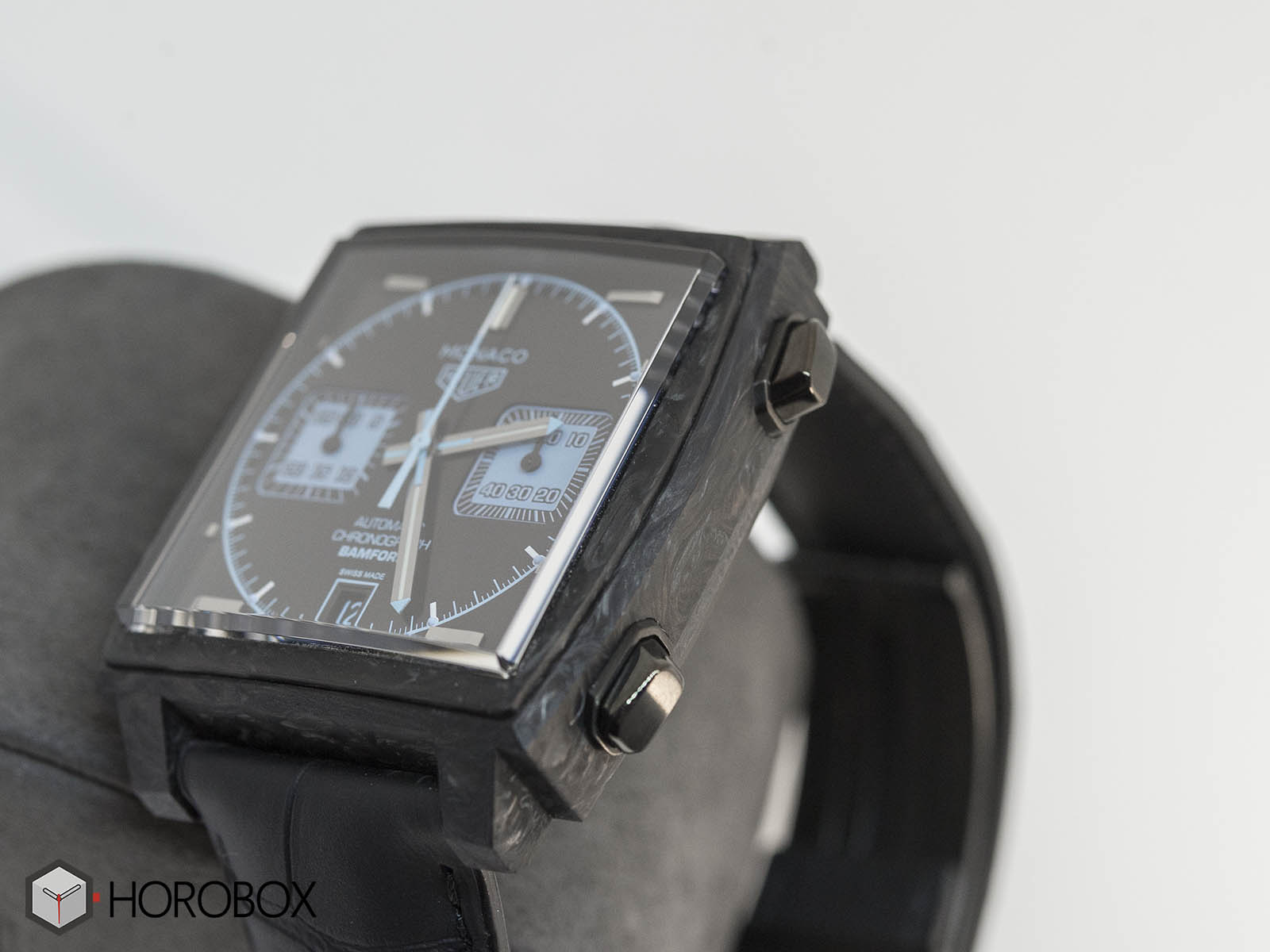 caw2190-fc6437-tag-heuer-monaco-bamford-4.jpg