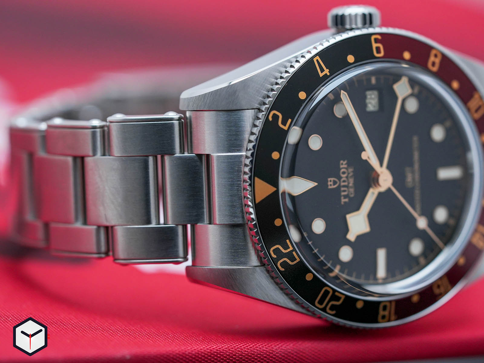 tudor-black-bay-58-gmt-10.jpg